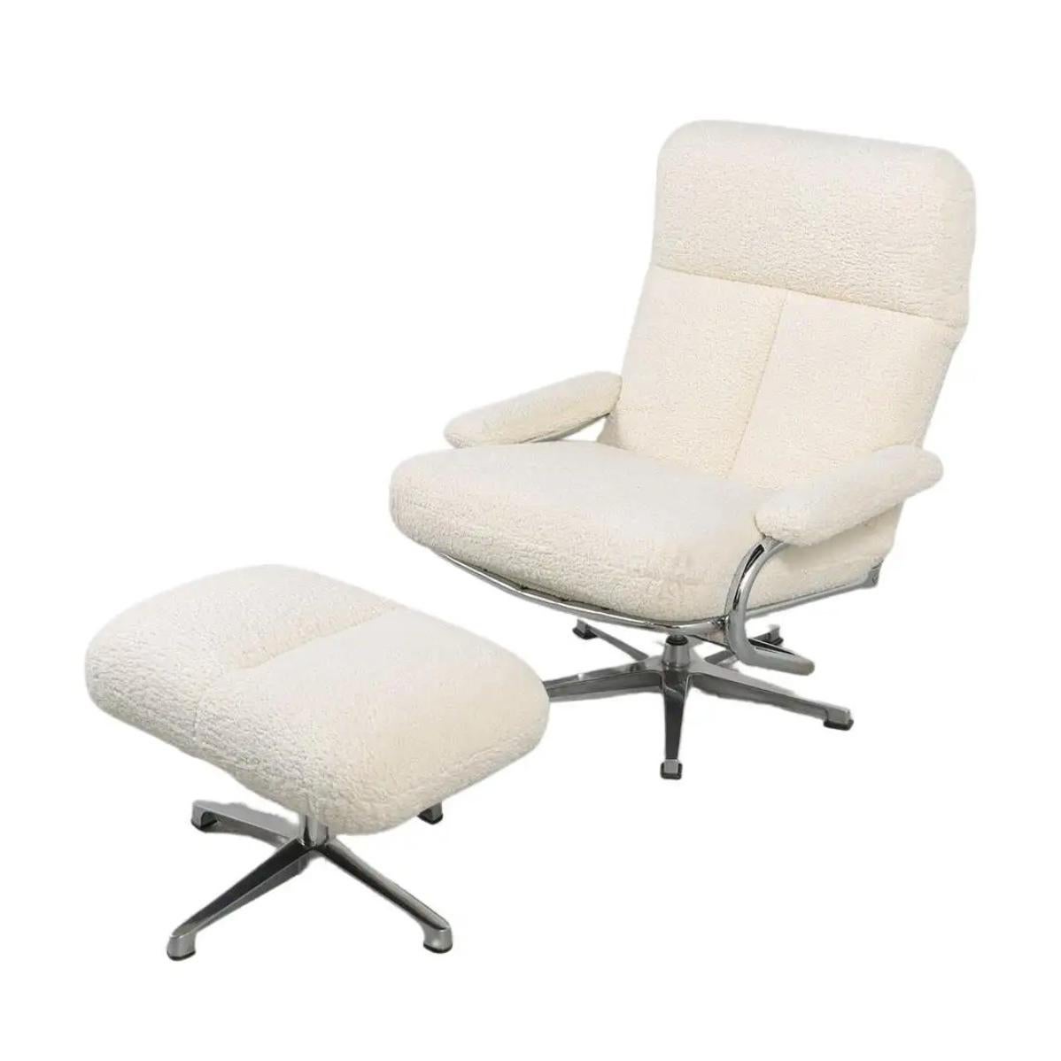 1970s Chrome-Plated Recliner Chair and Ottoman Set with Bouclé Upholstery For Sale 7