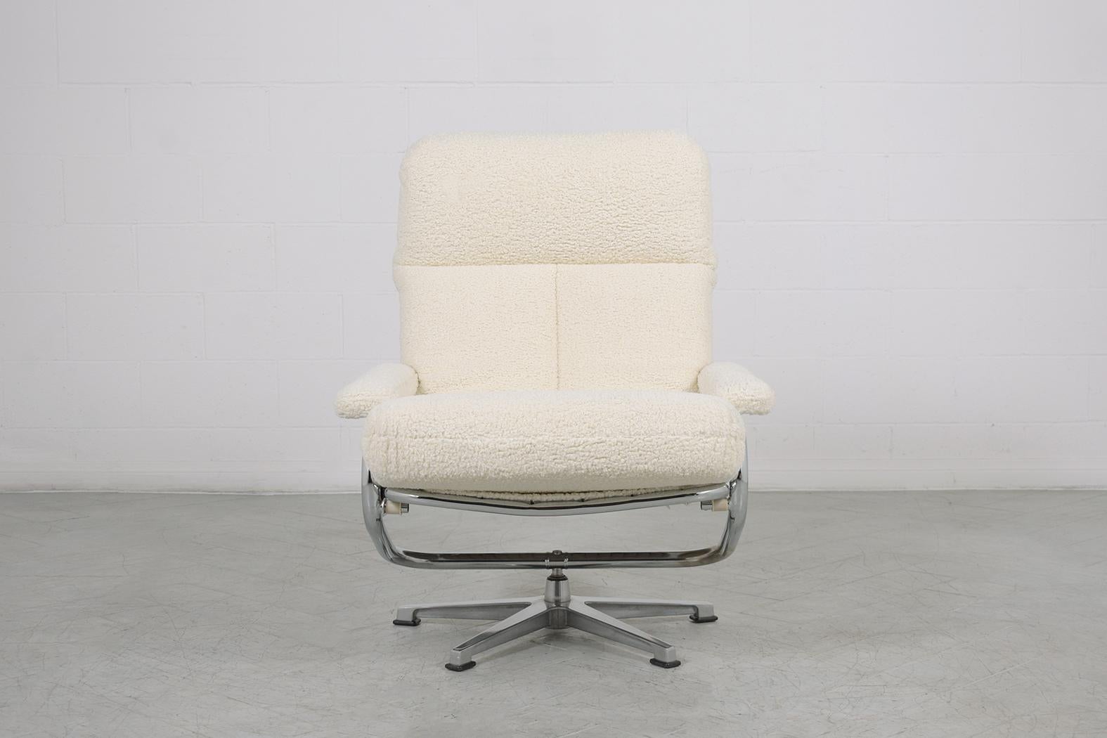 American 1970s Chrome-Plated Recliner Chair and Ottoman Set with Bouclé Upholstery