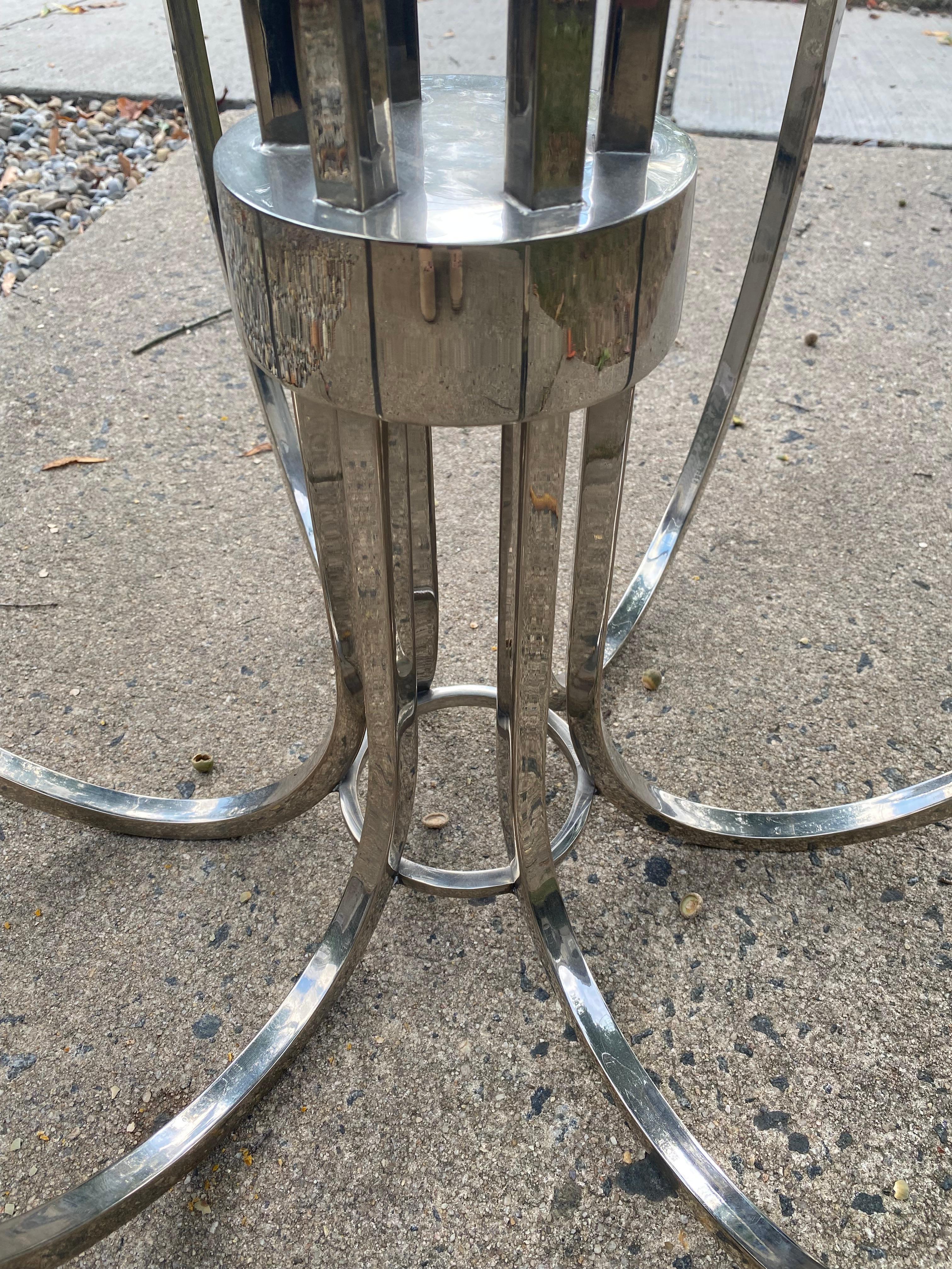 Mid-Century moderno Mid Century Modern Chrome Ring Side Table in Manner of Milo Baughman in vendita