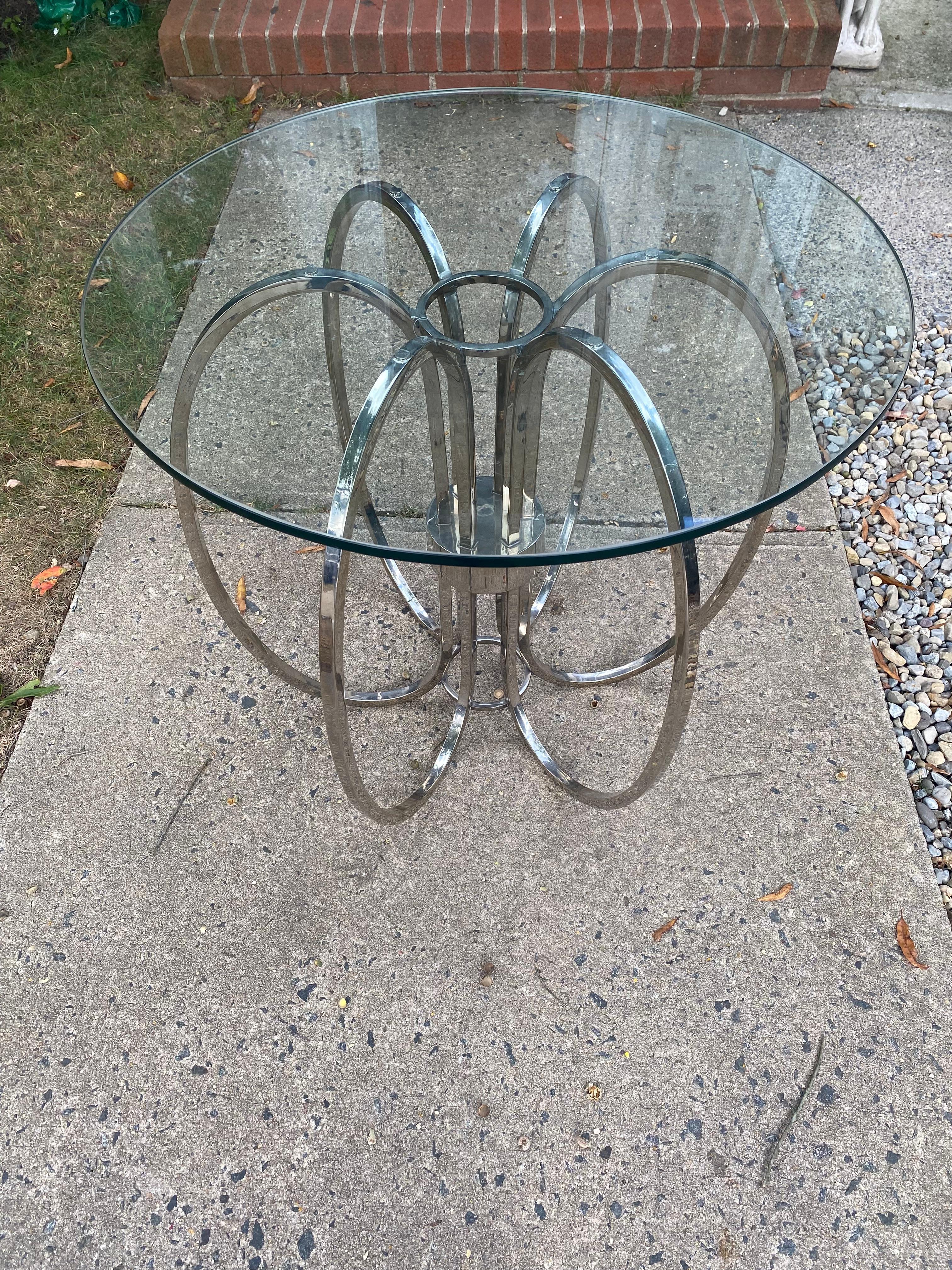 XXI secolo e contemporaneo Mid Century Modern Chrome Ring Side Table in Manner of Milo Baughman in vendita