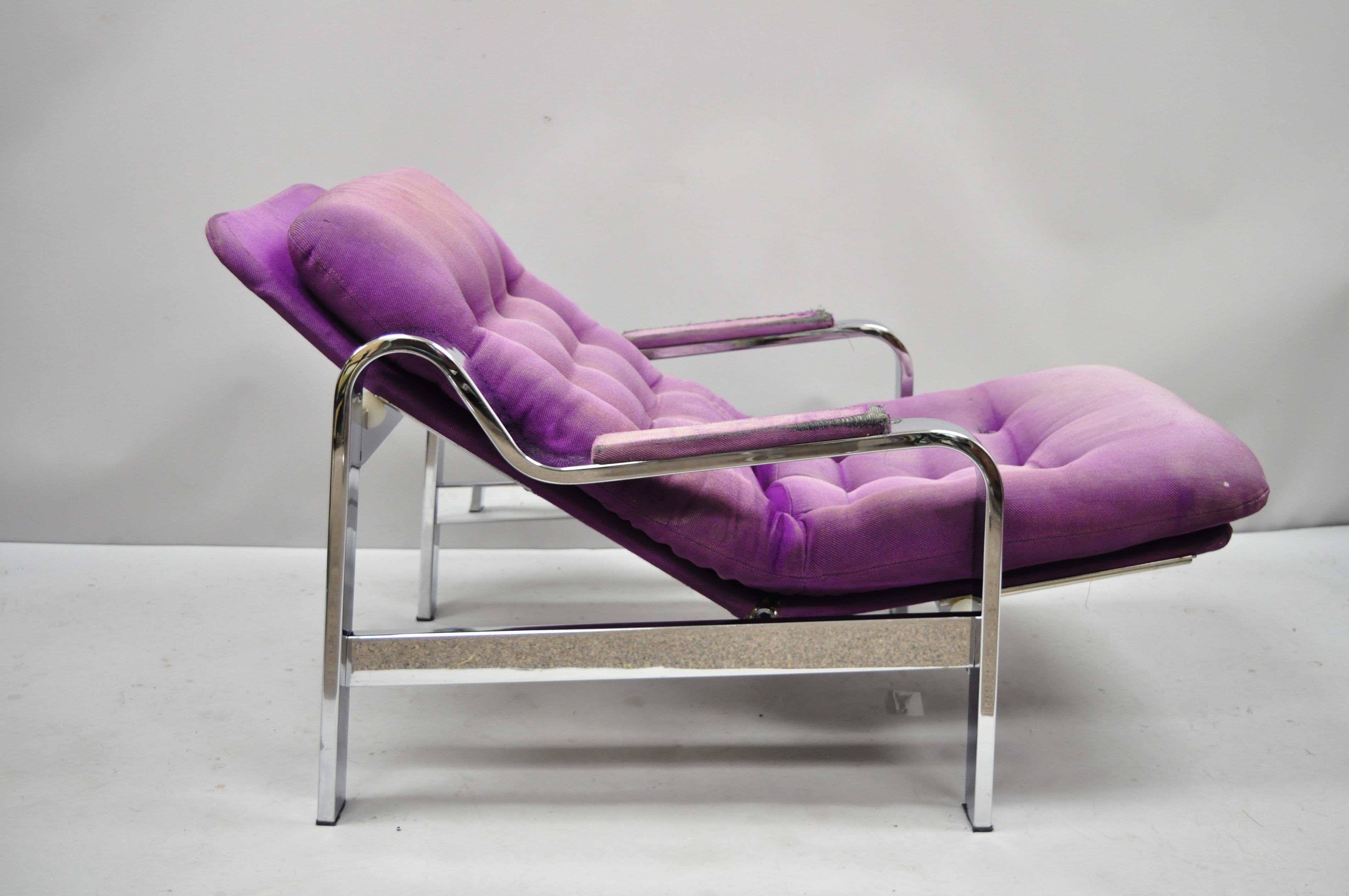 Mid-Century Modern Chrome Selig Recliner Reclining Lounge Chair After Baughman In Good Condition For Sale In Philadelphia, PA