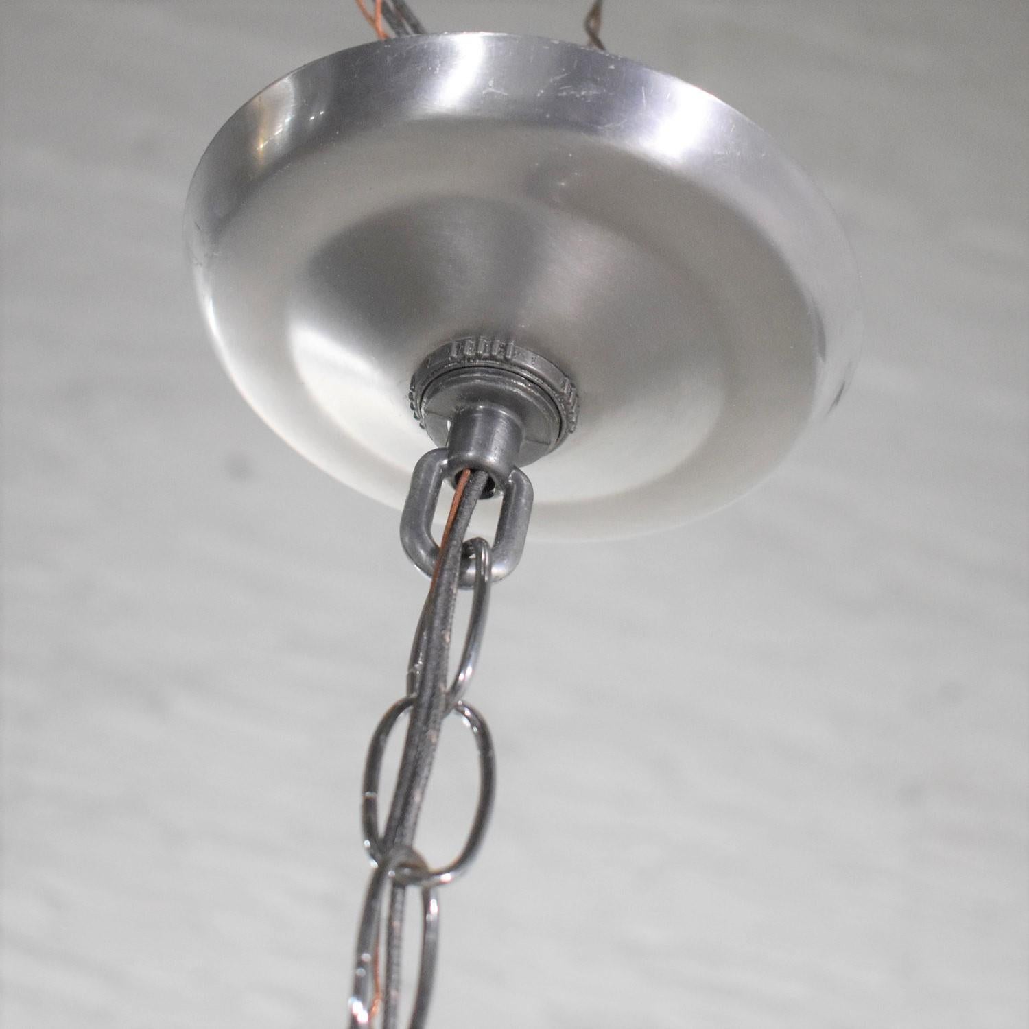 Lampe à suspension moderne mi-siècle en chrome et verre fumé avec chaîne chromée en forme de globe en vente 8