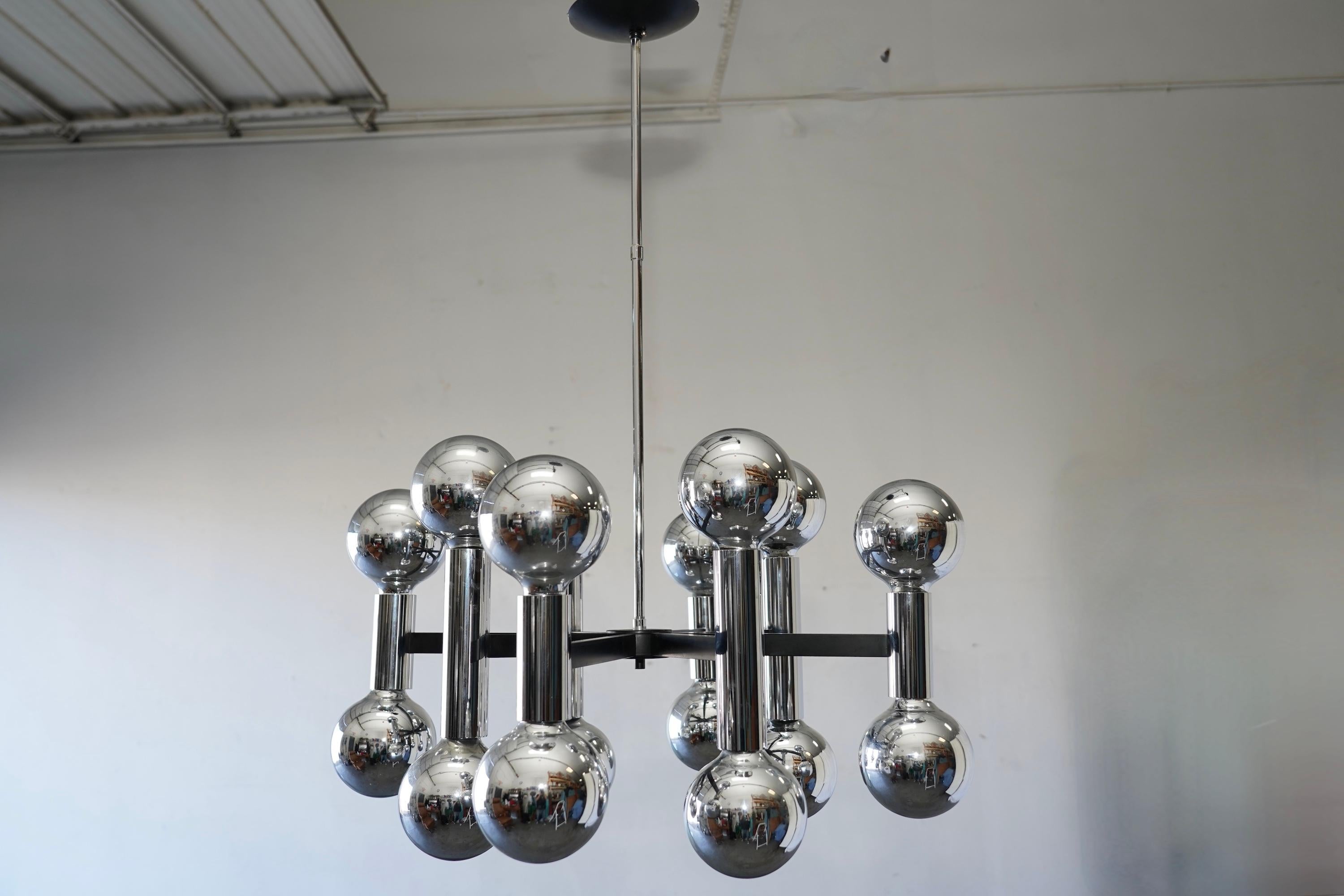 Lampadario Space A Space Chrome di metà secolo con 16 luci, anni Settanta in vendita 7