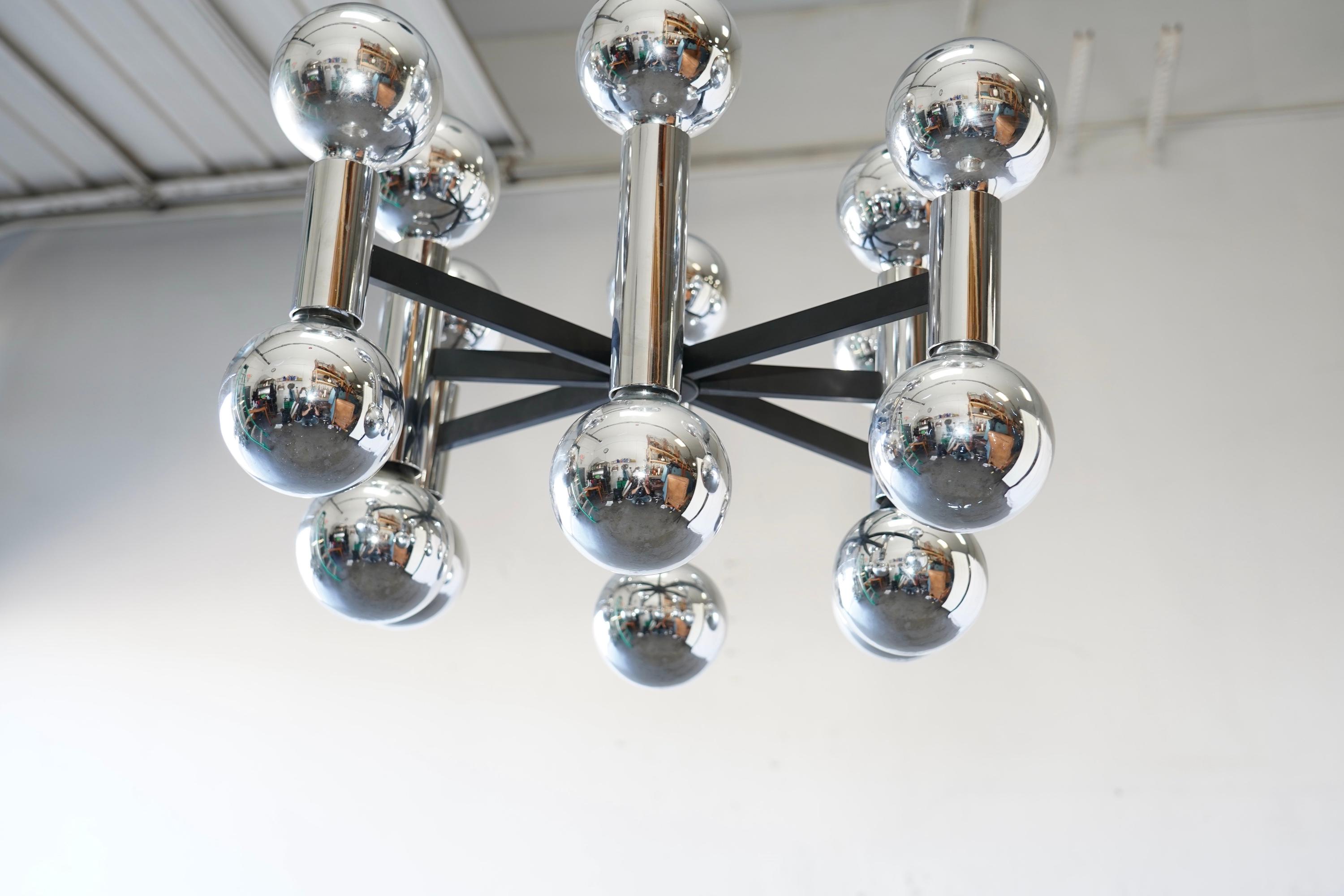 Lampadario Space A Space Chrome di metà secolo con 16 luci, anni Settanta in vendita 2