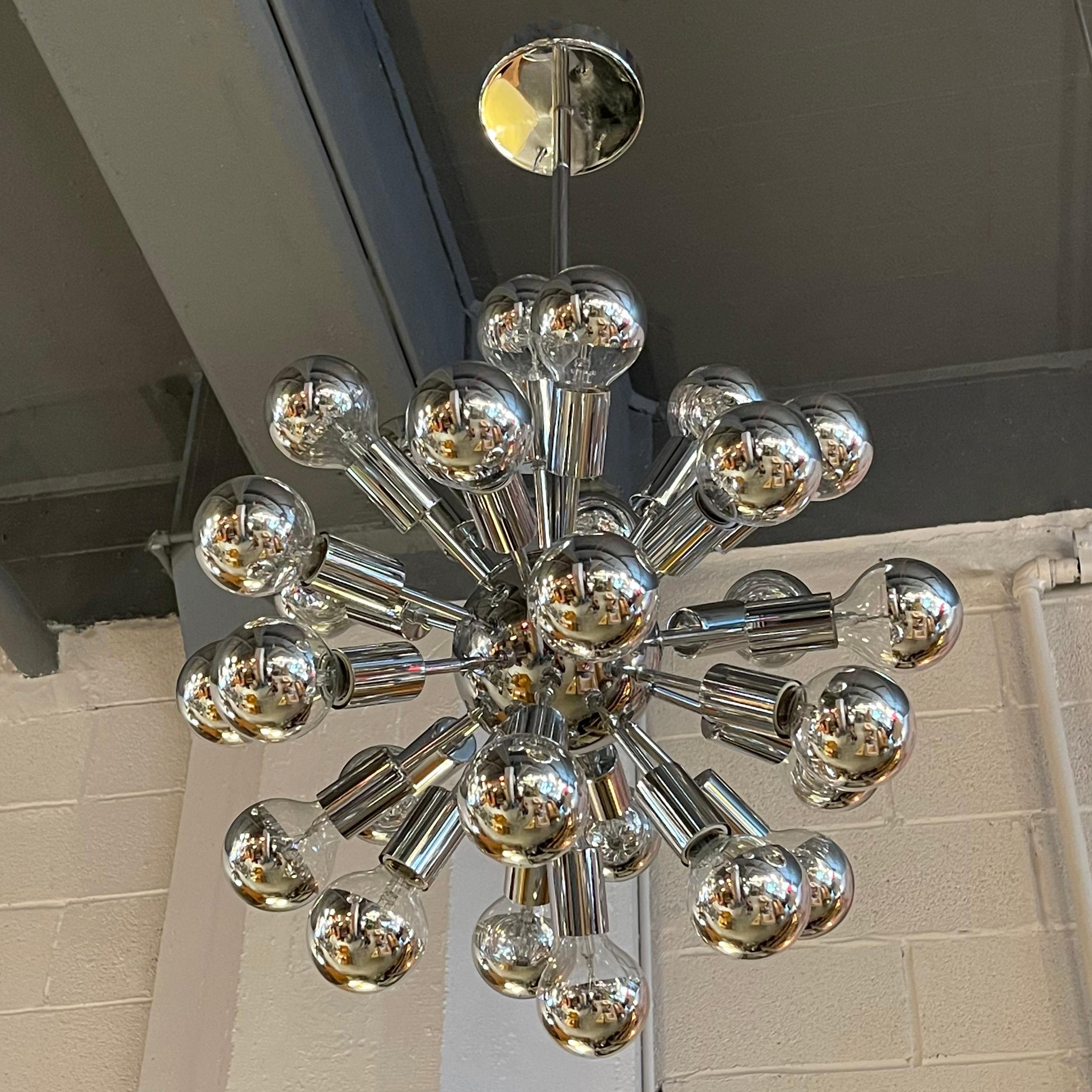 Mid-Century Modern Lustre Spoutnik chromé moderne du milieu du siècle dernier en vente
