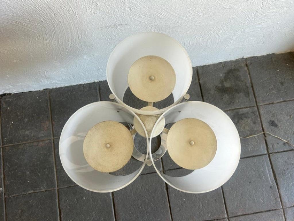 Lampe de table chromée moderne du milieu du siècle dernier à 3 cylindres 1970 par Paul Mayen Bon état - En vente à Brooklyn, NY