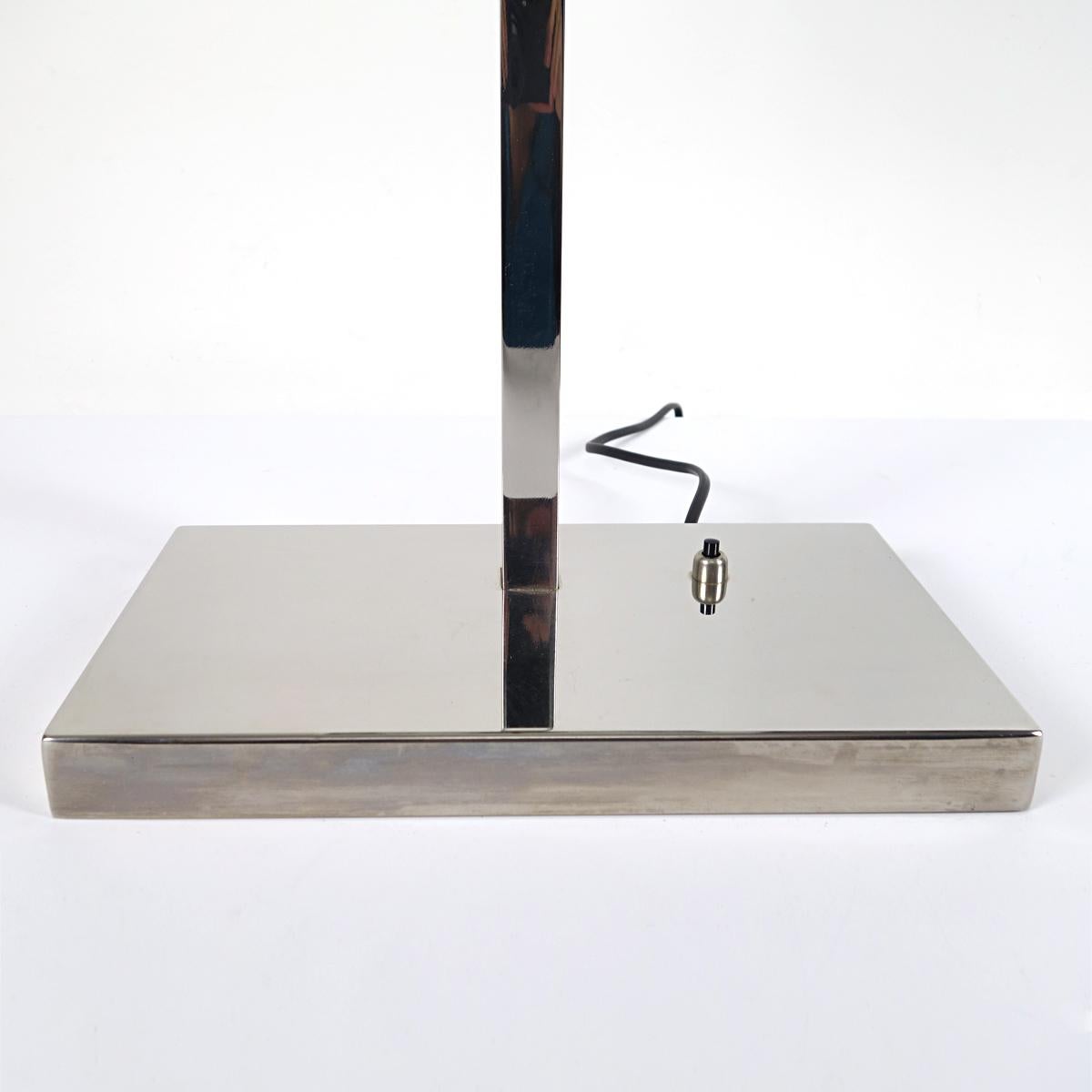 Dutch Mid-Century Modern Chrome Table Lamp with Glass Zebra Print Shade For Sale