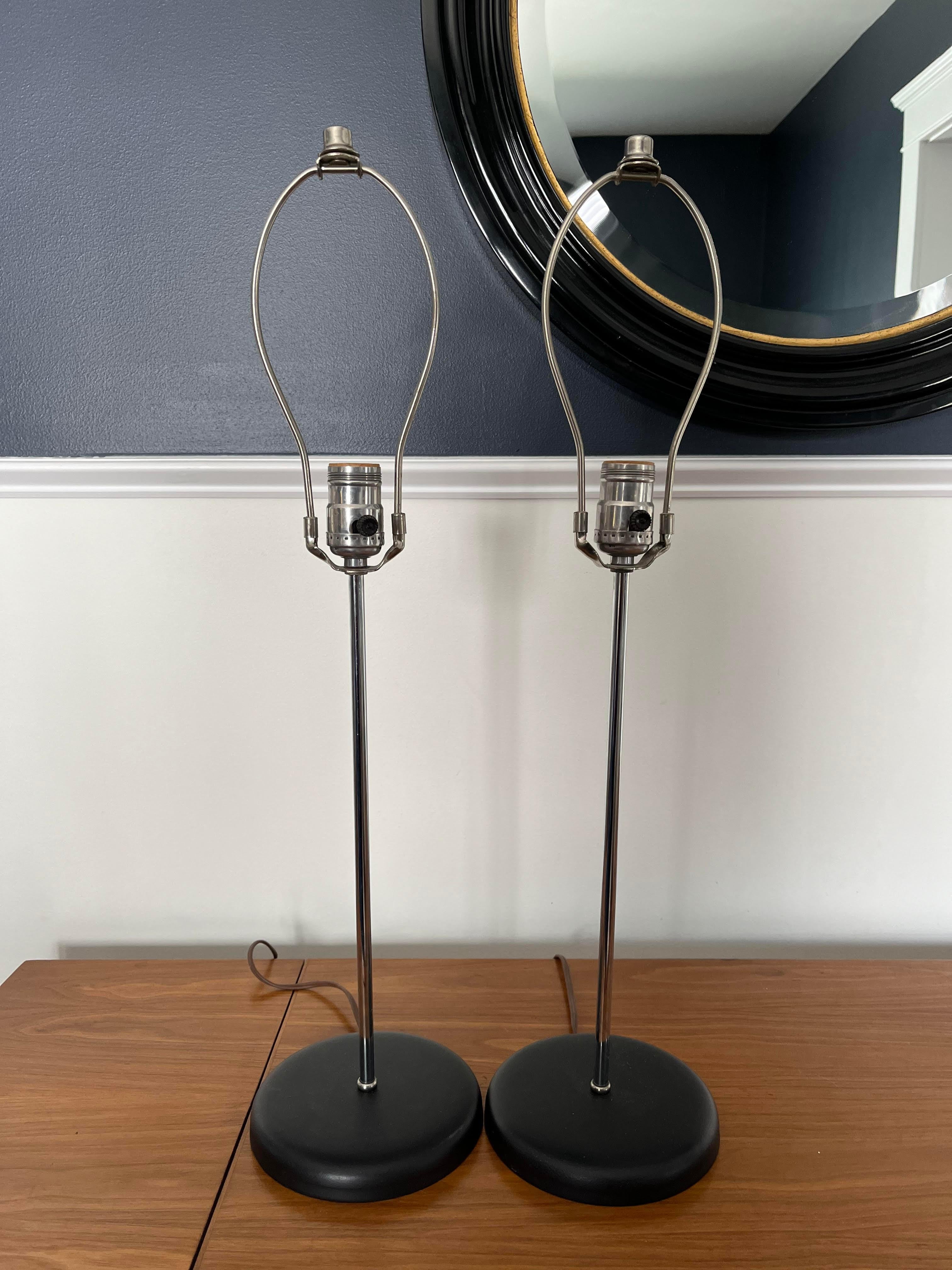 Mid Century Modern Chrome Table Lamps In Good Condition For Sale In W Allenhurst, NJ