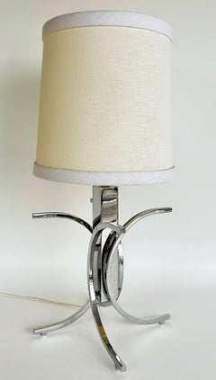 Lampes de table en chrome du milieu du siècle avec abat-jour, câblées, bon état de fonctionnement