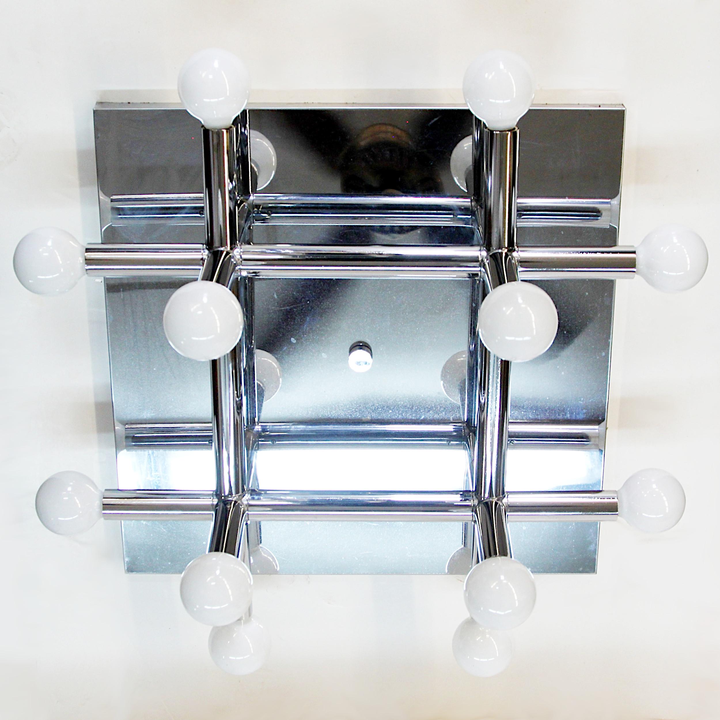 Mid-Century Modern Chrome Tic Tac Toe Chandelier Light Fixture by Lightolier In Good Condition In Lafayette, IN