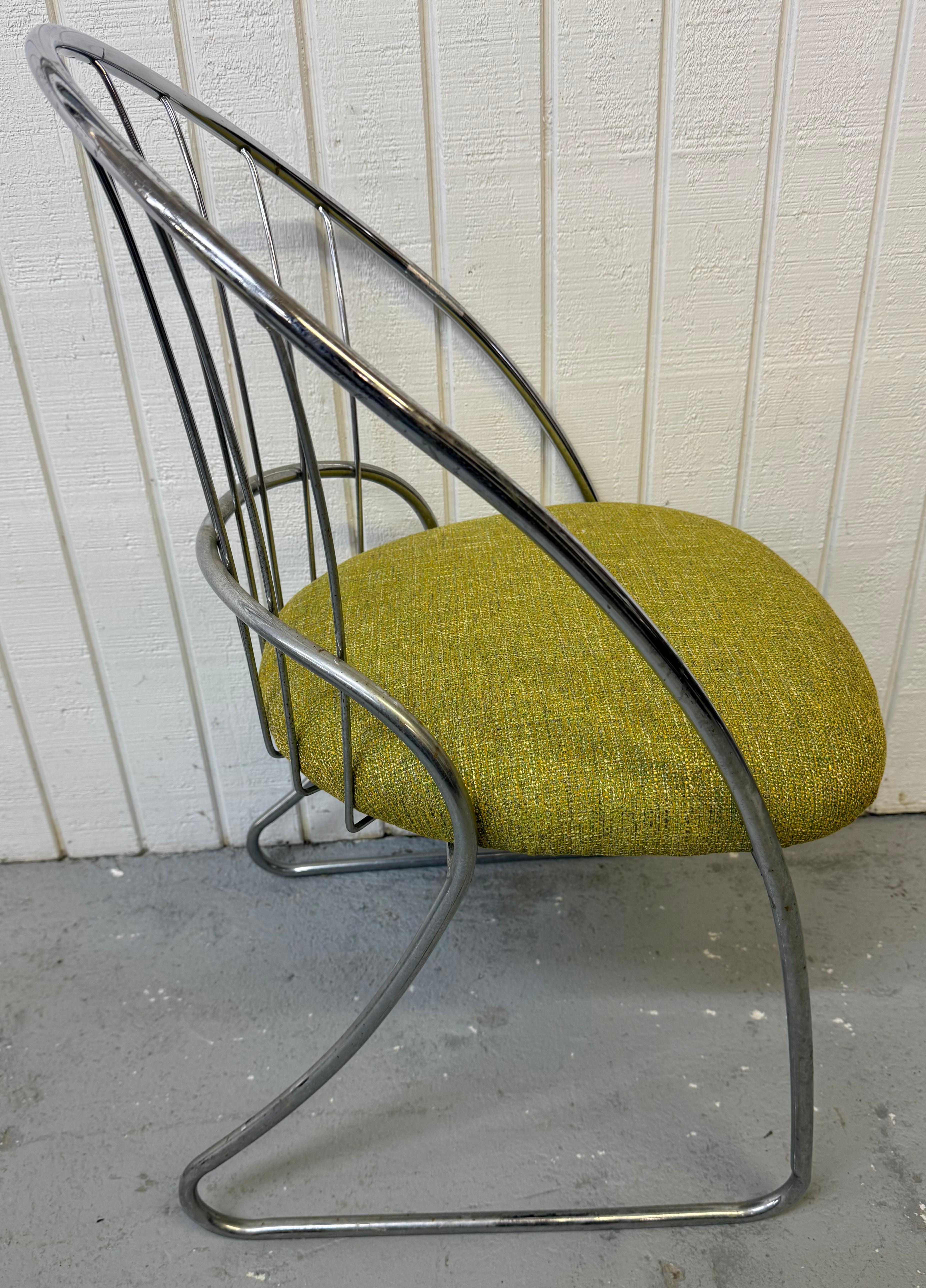Moderne Chromrohr-Esszimmerstühle aus der Mitte des Jahrhunderts – 4er-Set im Zustand „Gut“ im Angebot in Clarksboro, NJ