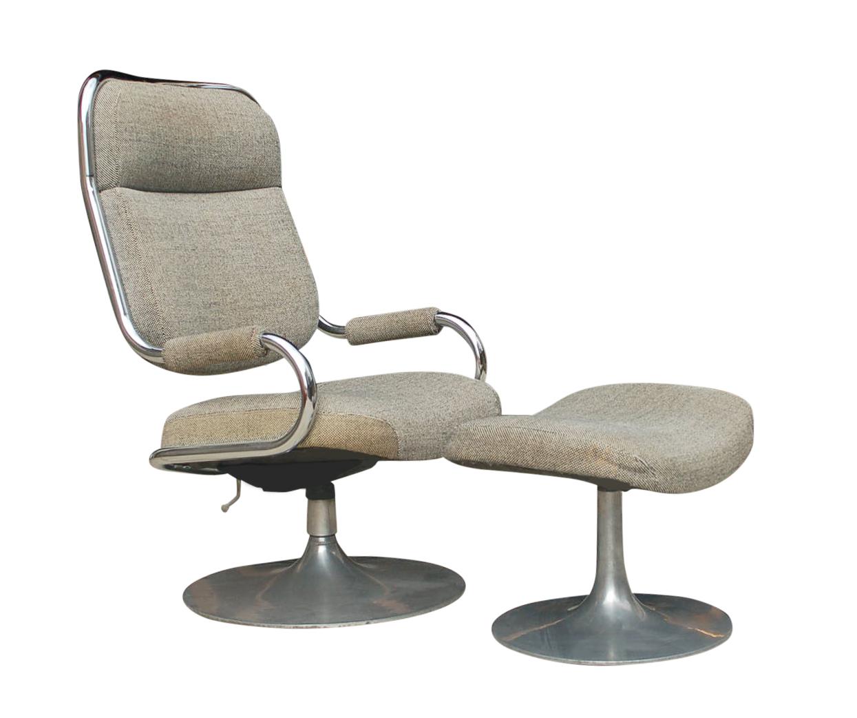 American Mid-Century Modern Chrome Tubular Swivel Lounge Chair with Foot Stool