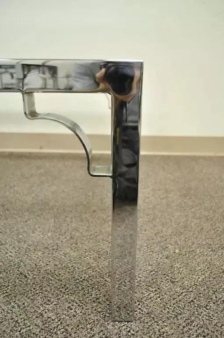 Table basse Hollywood Regency mi-siècle moderne avec cadre en X chromé en vente 2