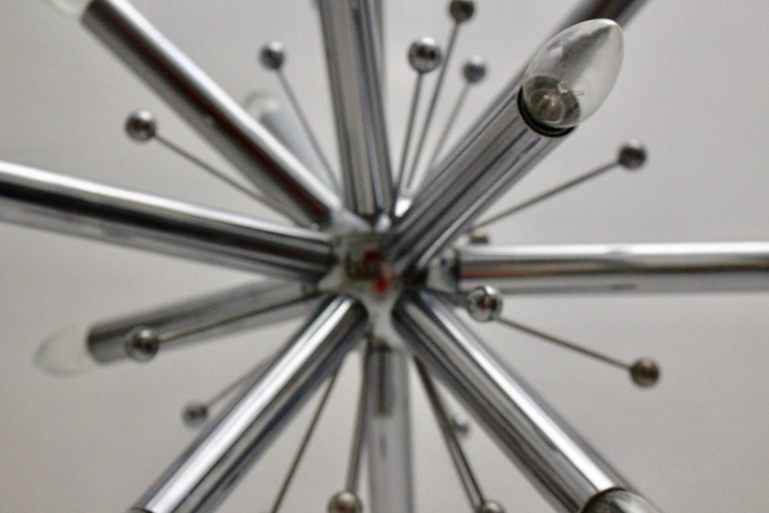 Moderner Sputnik-Kronleuchter aus verchromtem Metall aus der Mitte des Jahrhunderts, um 1960 im Angebot 5