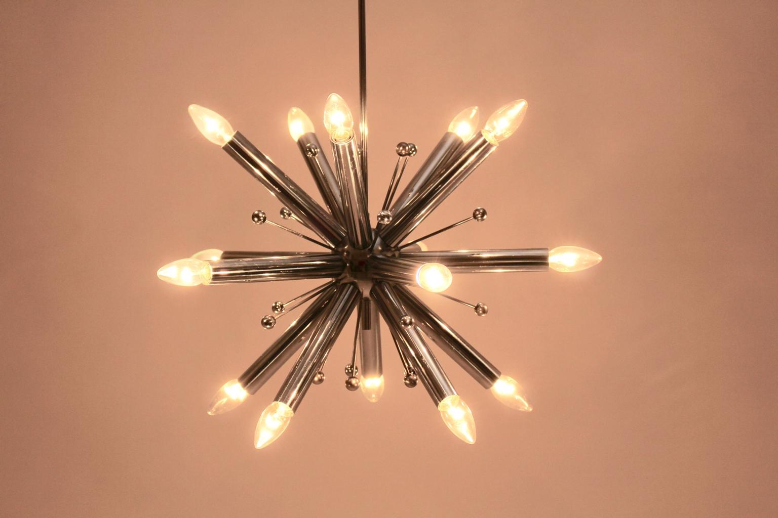 Mid-Century Modern Chromed Metal Vintage Sputnik Chandelier, circa 1960 For Sale 1