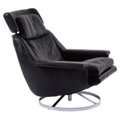 Mid-Century Modern Chromed Steel/ Black Leather Eames Era Lounge Chair