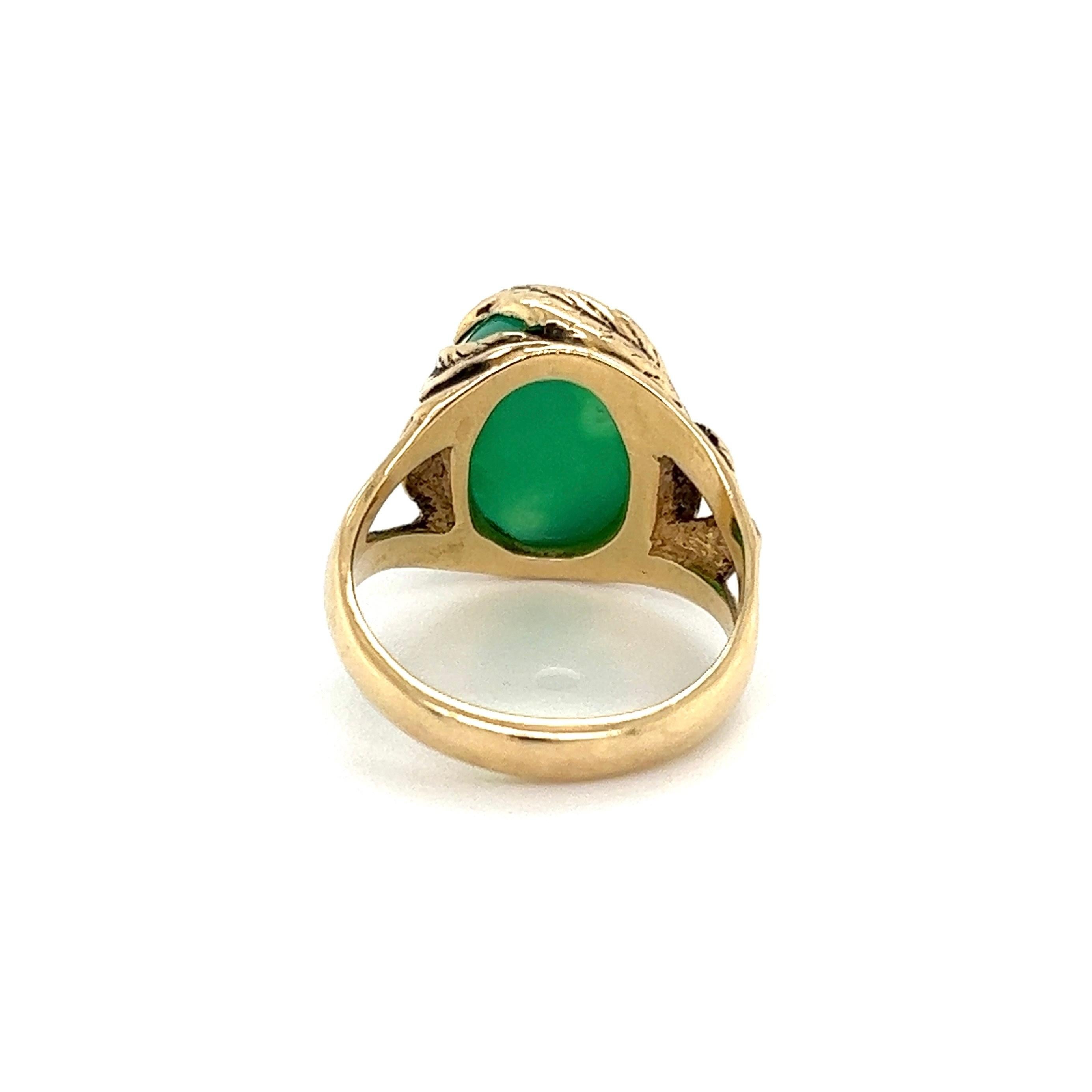 Women's Mid Century Modern Chrysoprase Vintage Solitaire Gold Cocktail Ring For Sale