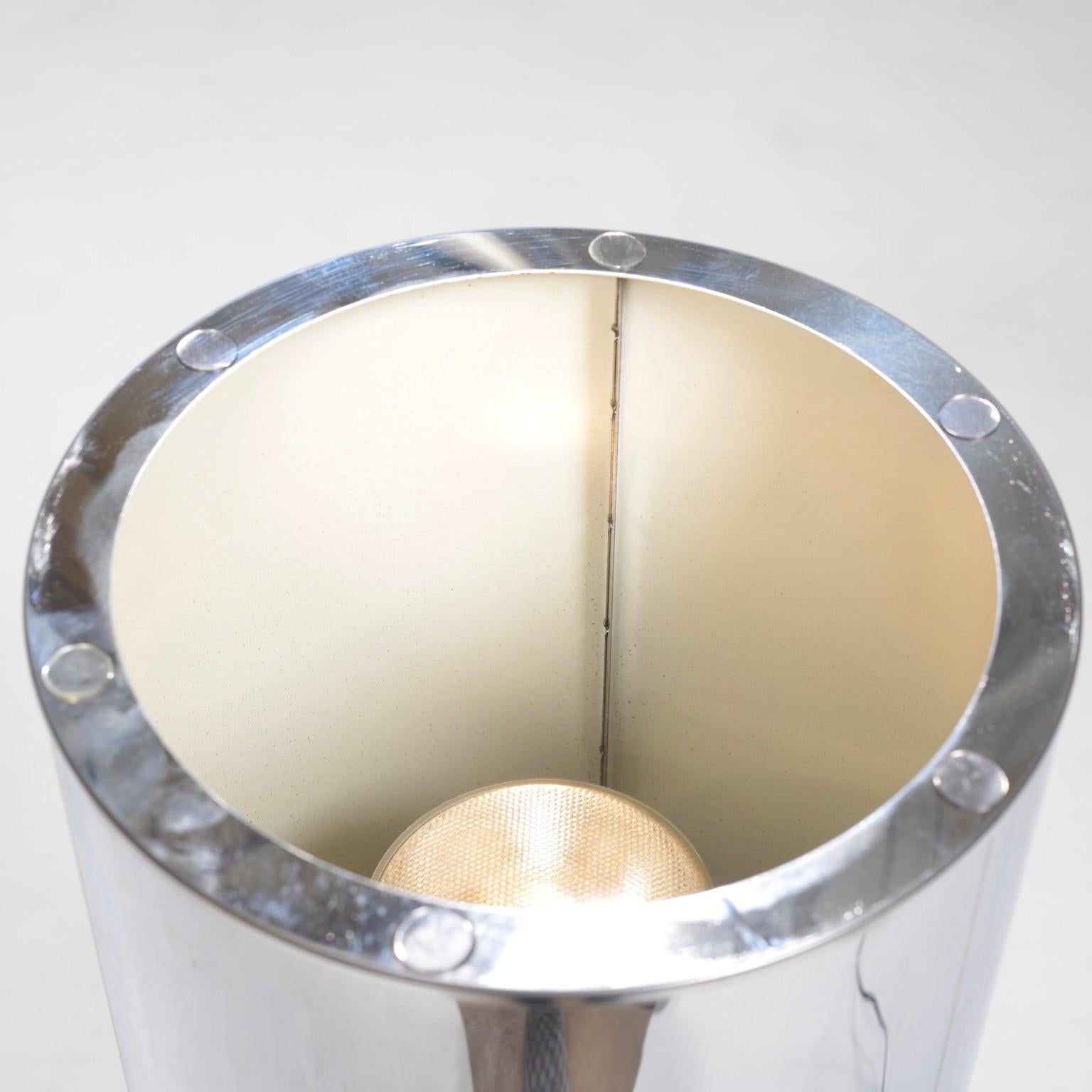 Mid-Century Modern Mid Century Modern Circular Chrome Table Lamp For Sale