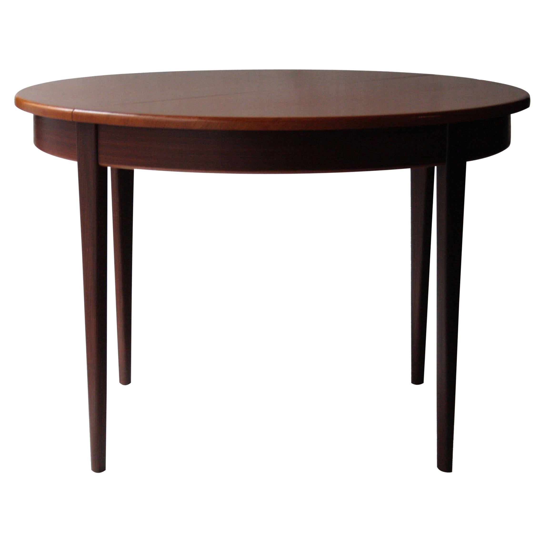 Mid-Century Modern Circular Italian  Extendable Teak Dining Table, 1950