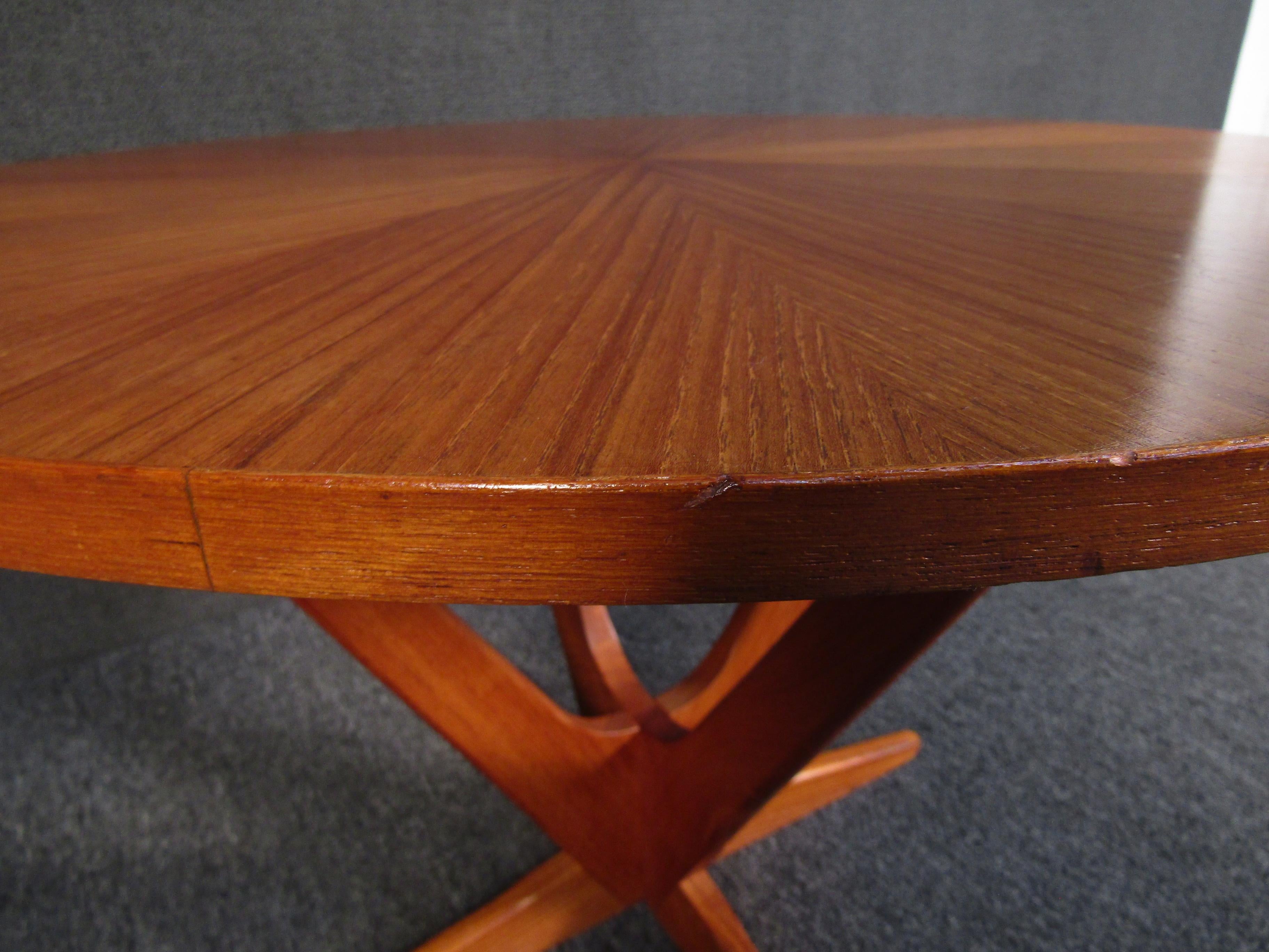 Wood Mid-Century Modern Circular Side Table For Sale