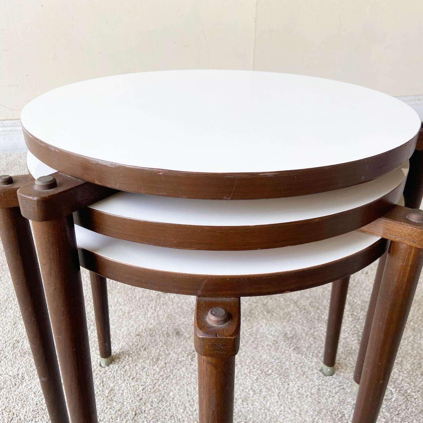 Brass Mid Century Modern Circular White Top Nesting Tables - Set of 3 For Sale