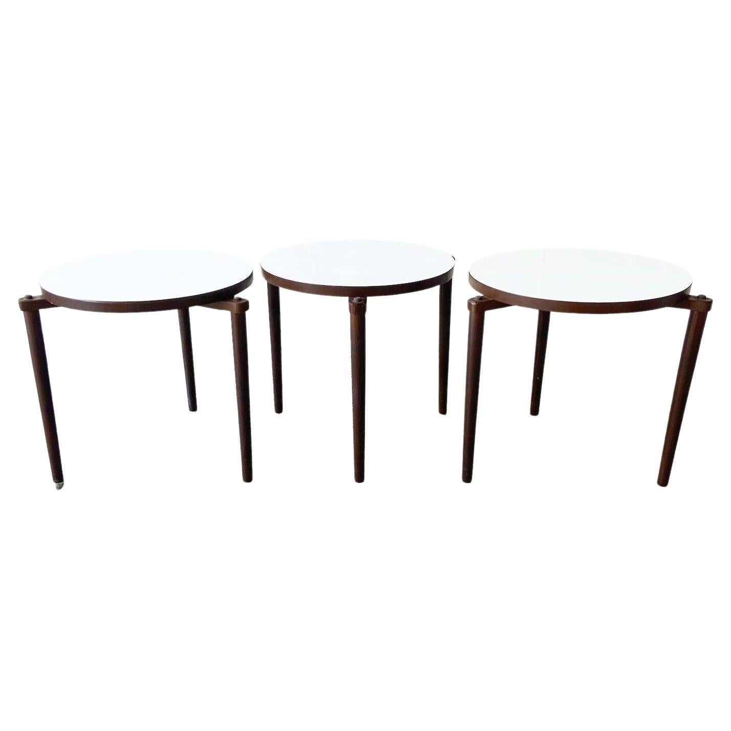 Mid Century Modern Circular White Top Nesting Tables - Set of 3 For Sale
