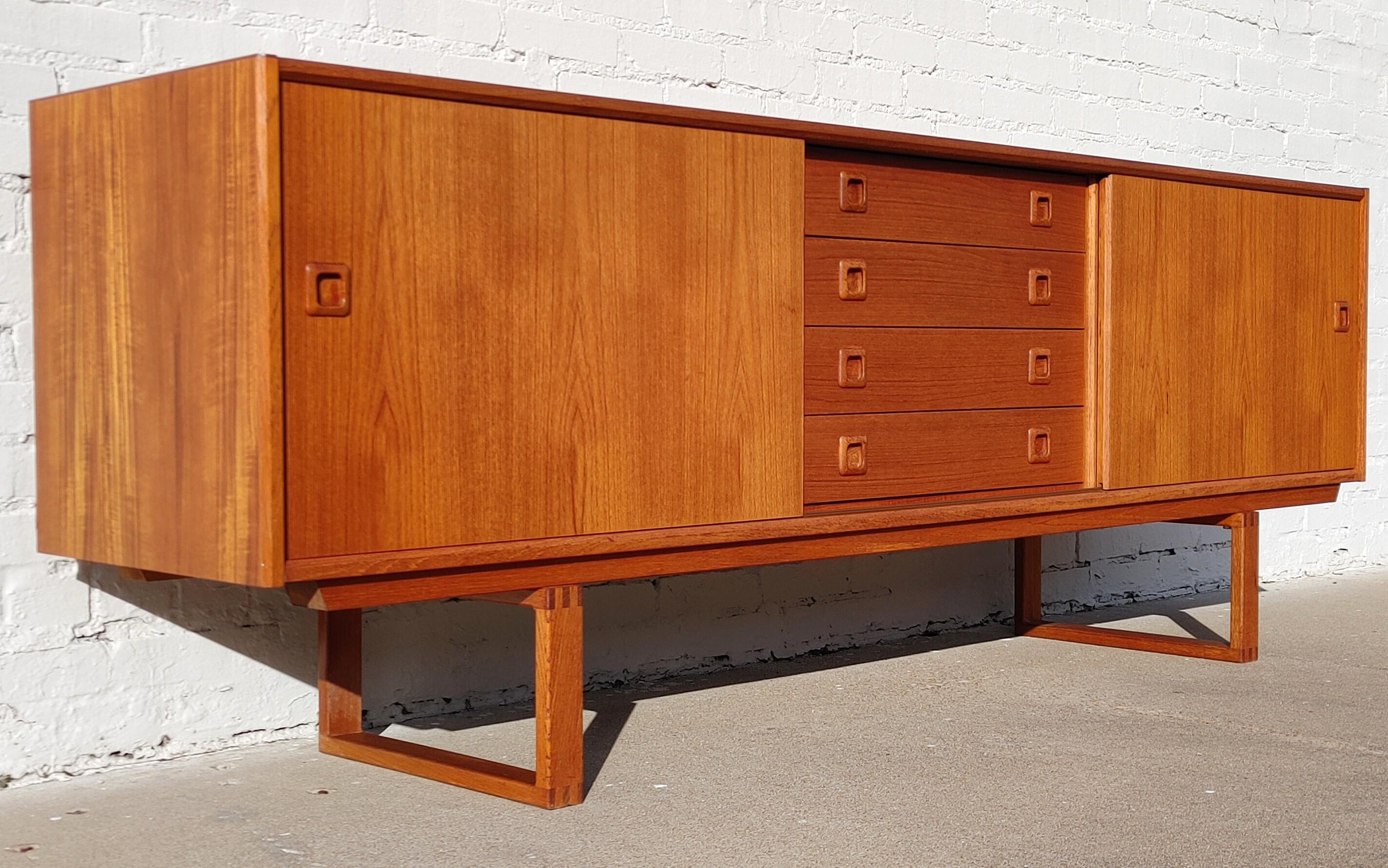 Mid Century Modern Clausen & Son Teak Sideboard For Sale 2