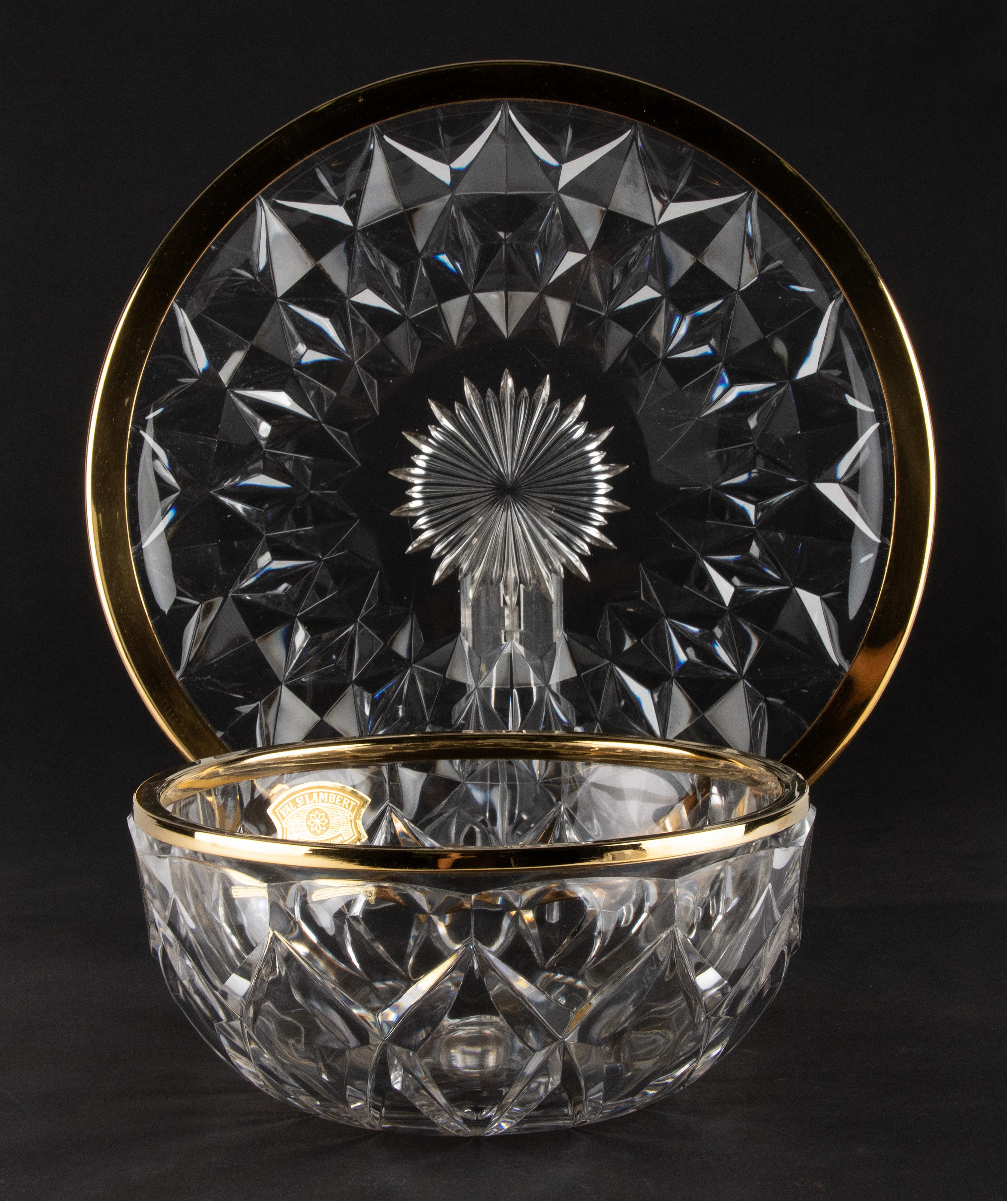 Bol en cristal transparent mi-siècle moderne fabriqué par Val Saint Lambert en vente 3