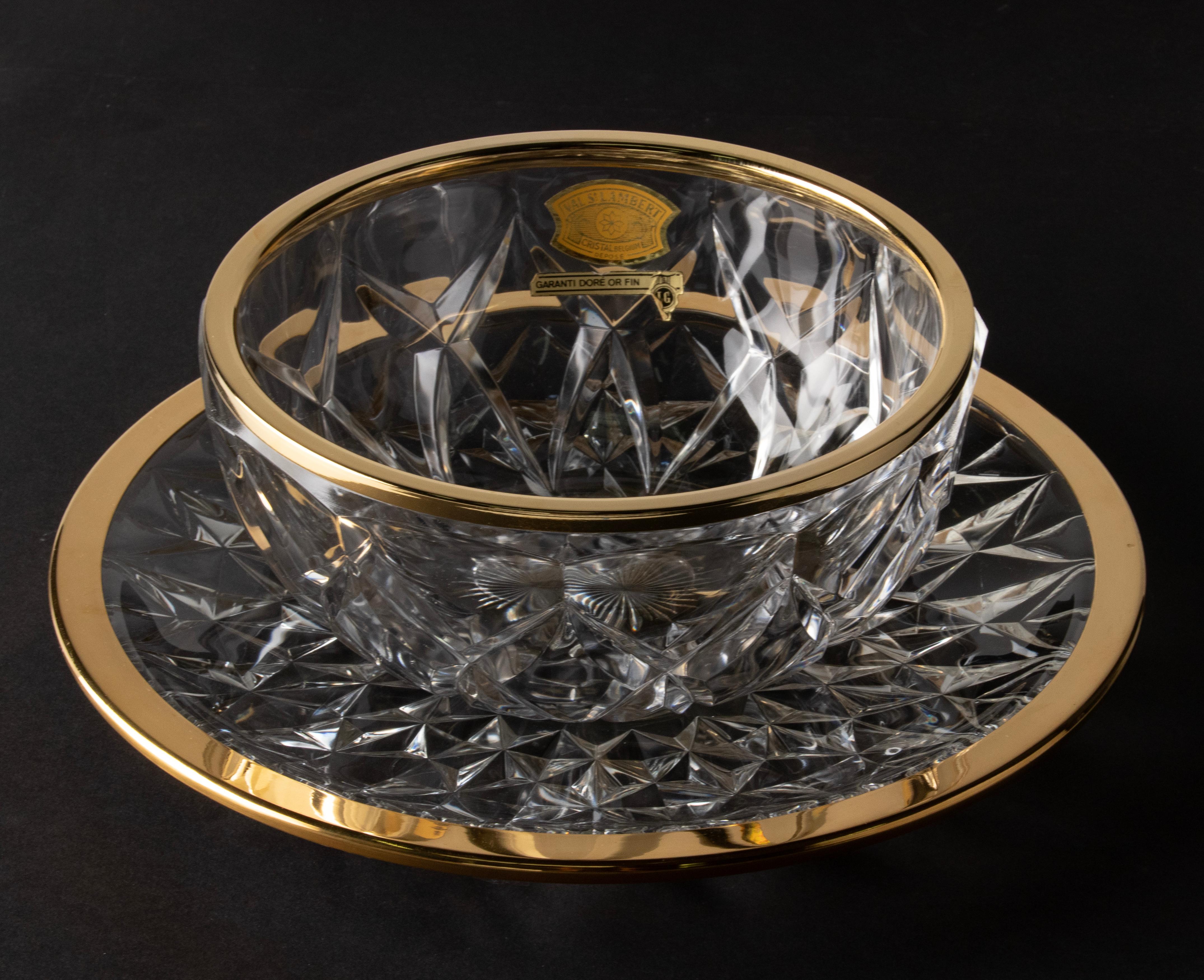Fait main Bol en cristal transparent mi-siècle moderne fabriqué par Val Saint Lambert en vente