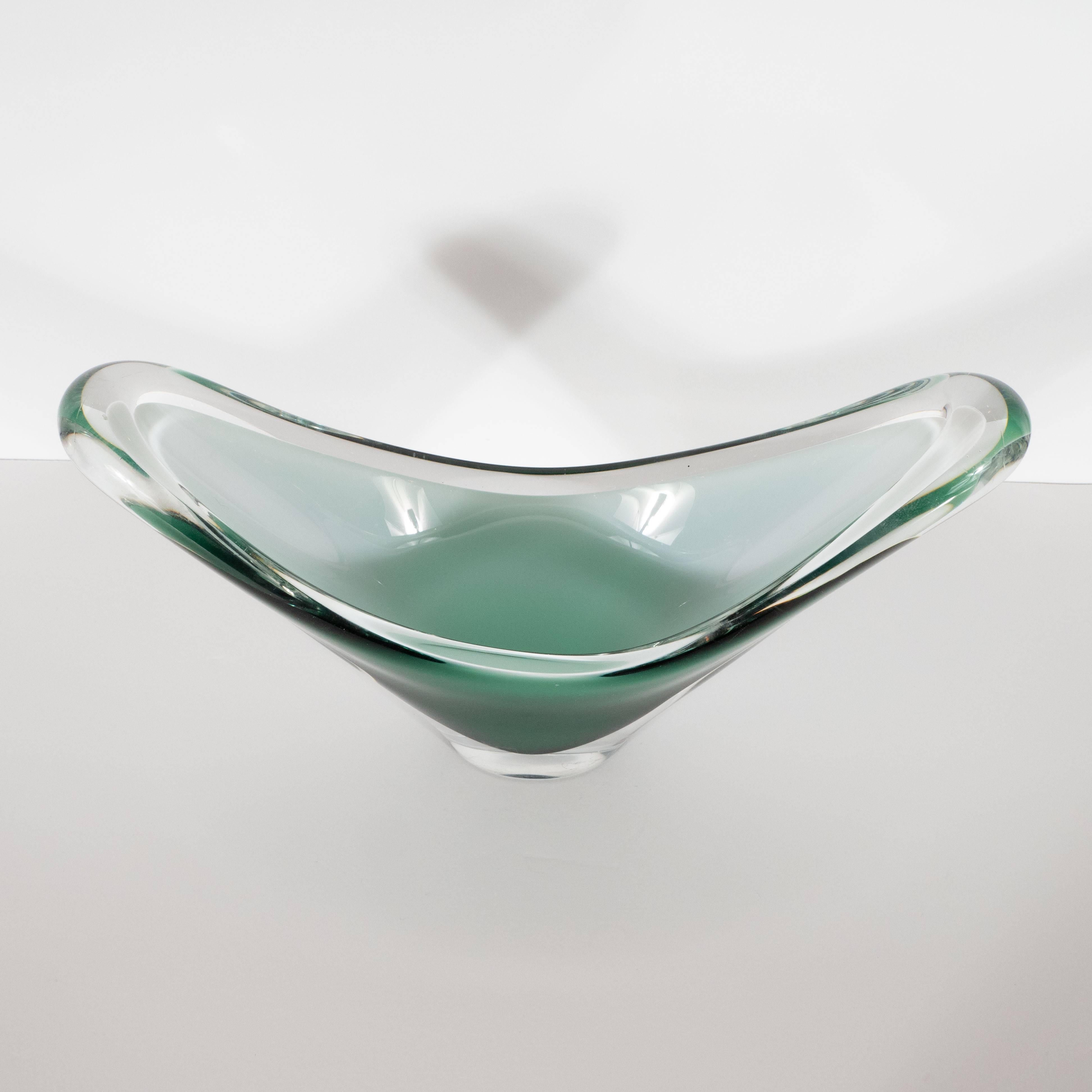 Mid-Century Modern Clear, White and Emerald Handblown Murano Glass Bowl In Excellent Condition In New York, NY