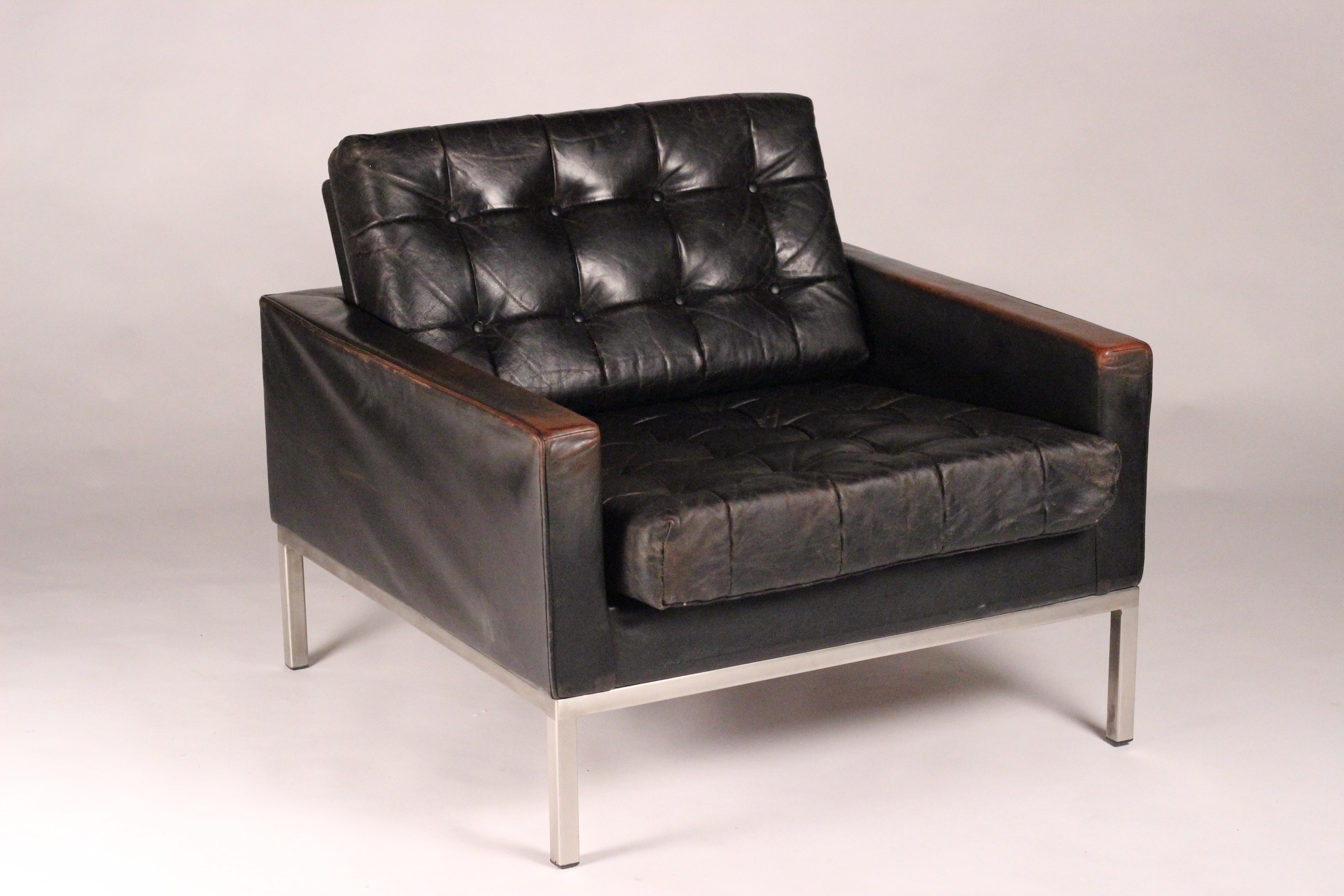 One of a set of 3 club chairs designed by Robin Day in 1962 that we currently have in stock. Robin Day designed the Club as a modern take on the Classic Chesterfield and it became Britain’s original ‘cube sofa’. The Club was designed to fit in both