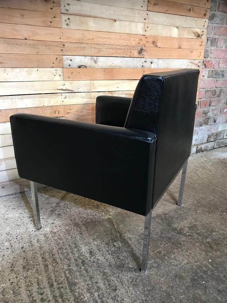 Mid-Century Modern Club Armchair in the Style of British Designer Robin Day For Sale 2