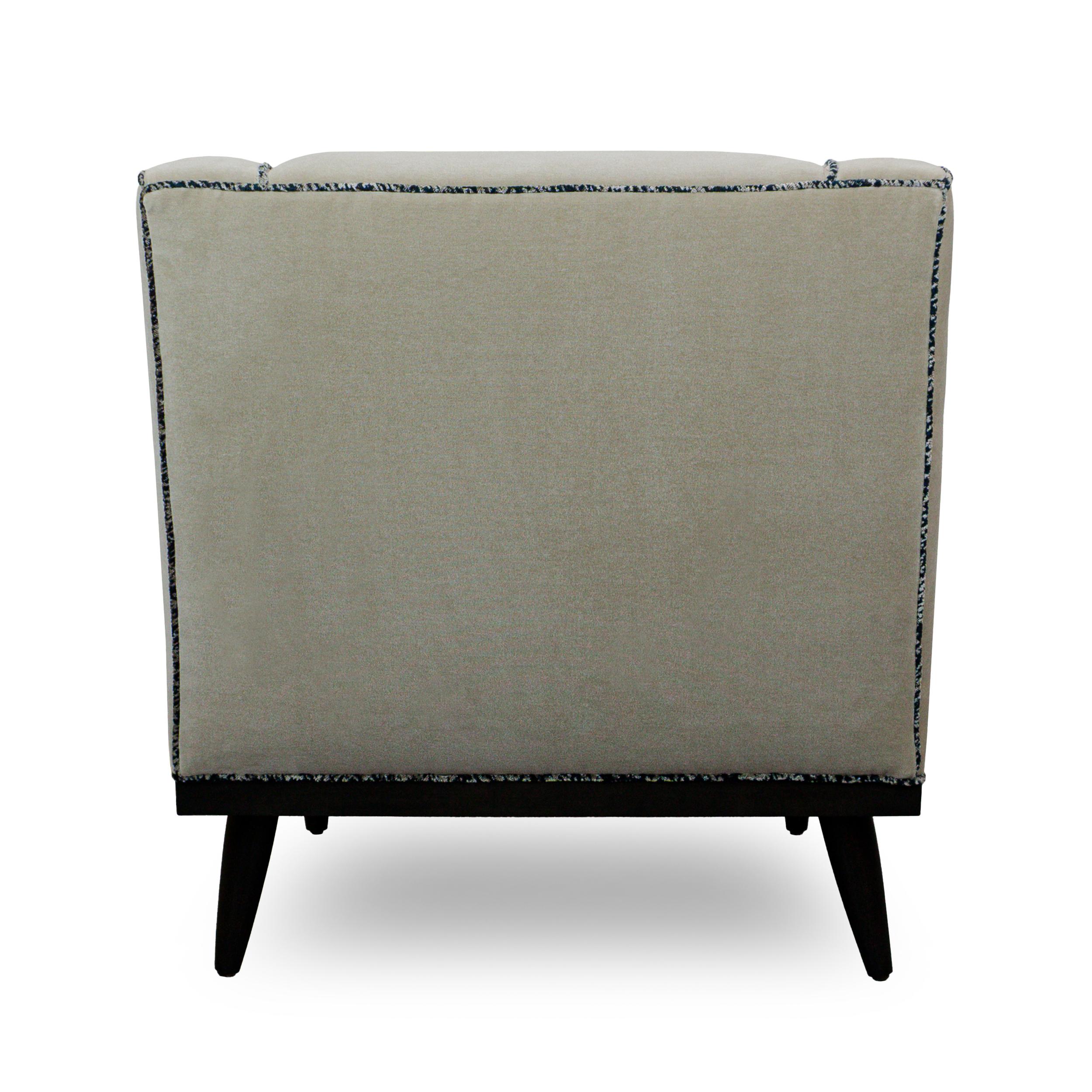 Moderner Clubsessel aus der Jahrhundertmitte mit beigem Samt und karbongebeizten Beinen, Custom NA im Angebot 3