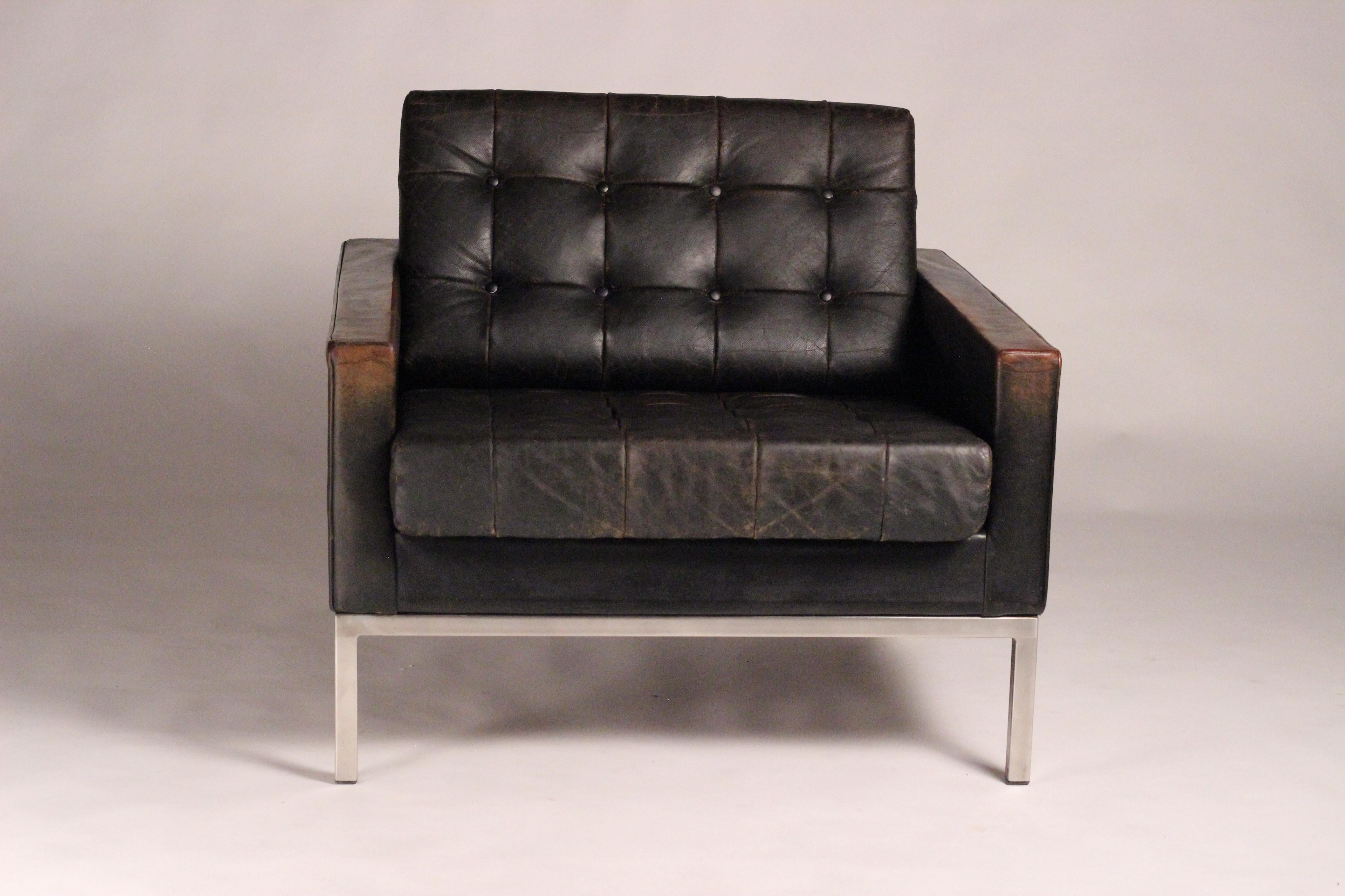 One of a set of 3 club chairs designed by Robin Day in 1962 that we currently have in stock. Robin Day designed the Club as a modern take on the classic Chesterfield and it became Britain’s original ‘cube sofa’. The Club was designed to fit in both