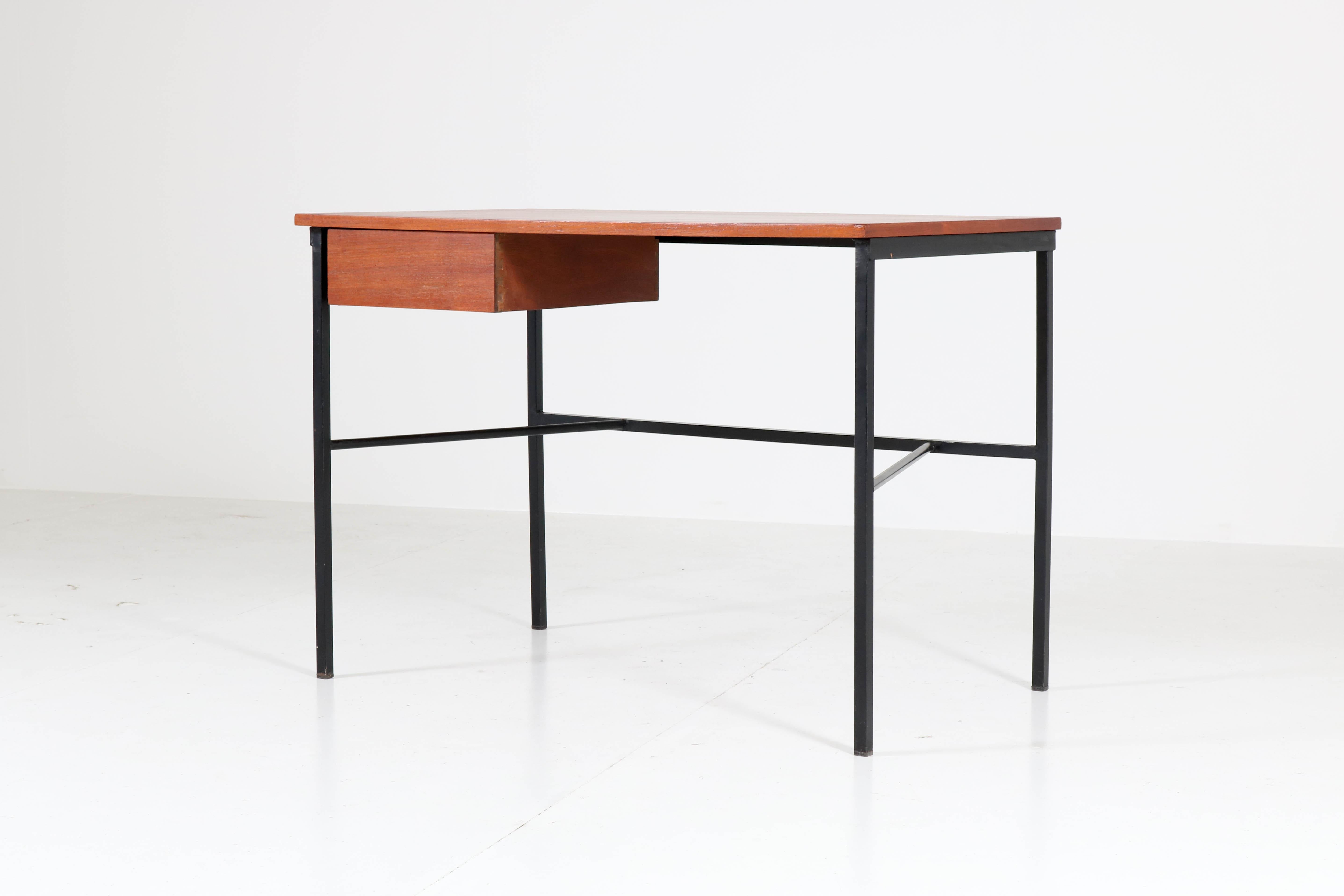 Lacquered Mid-Century Modern CM 174 Desk by Pierre Paulin for Trefac Belgium, 1950s