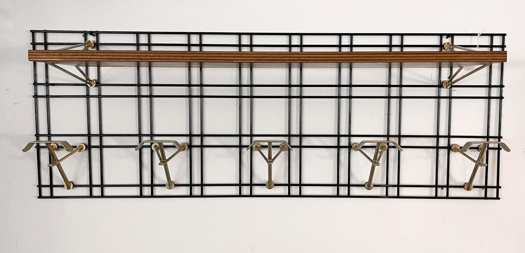 Wood Mid-Century Modern Coat Rack by Studio BBPR for Olivetti - Italy 1960s For Sale