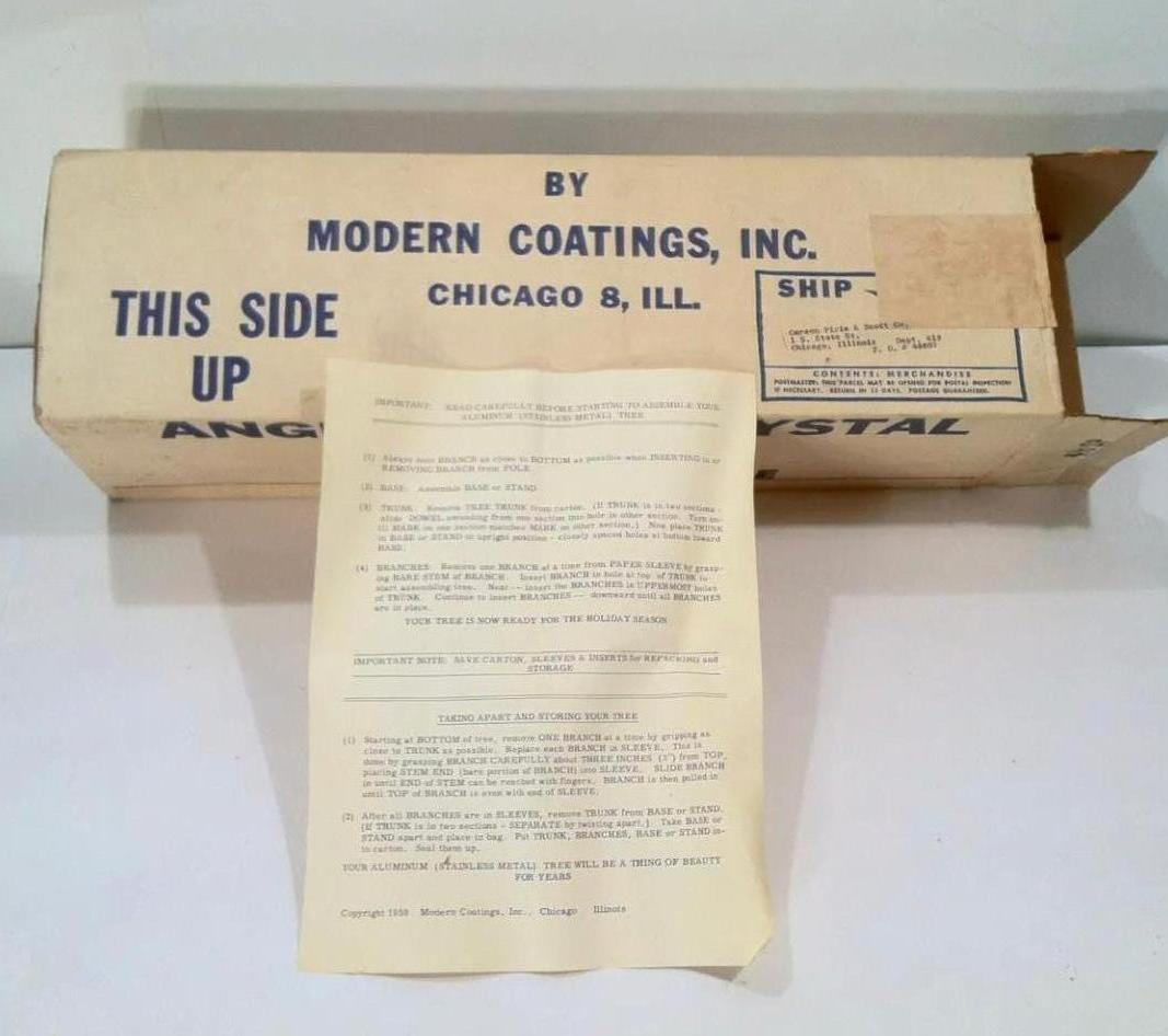 Mid-Century Modern Coatings Aluminum Christmas Tree New in Box, 1959, Americana In Excellent Condition In Brooklyn, NY