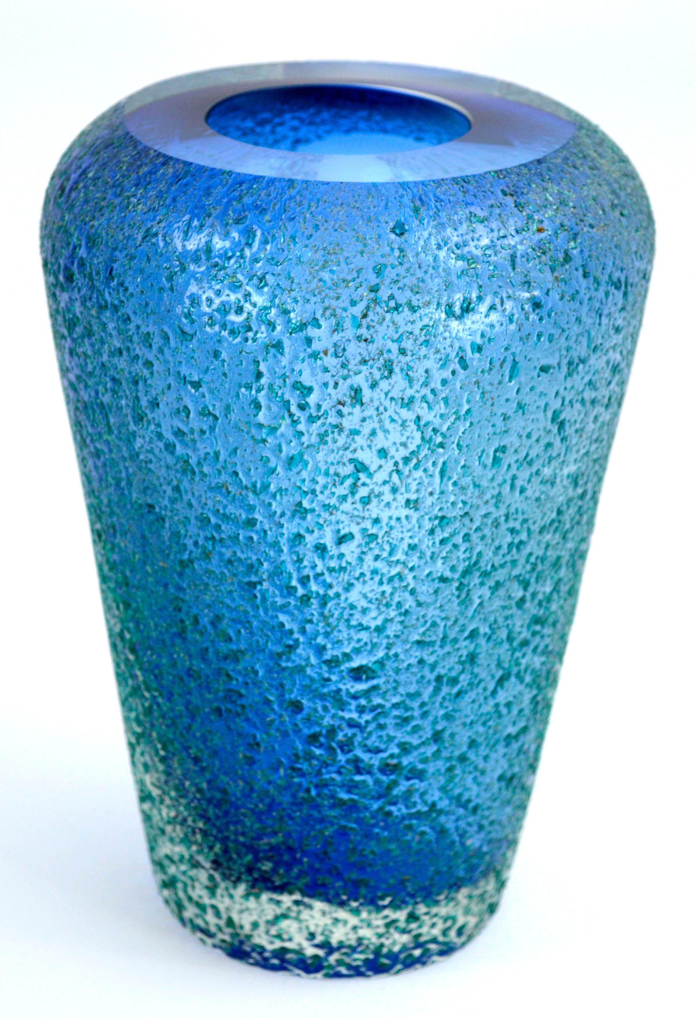 Hand-Crafted Mid-Century Modern Alessando Mandruzzato Murano Sommerso Textured Glass Vase 