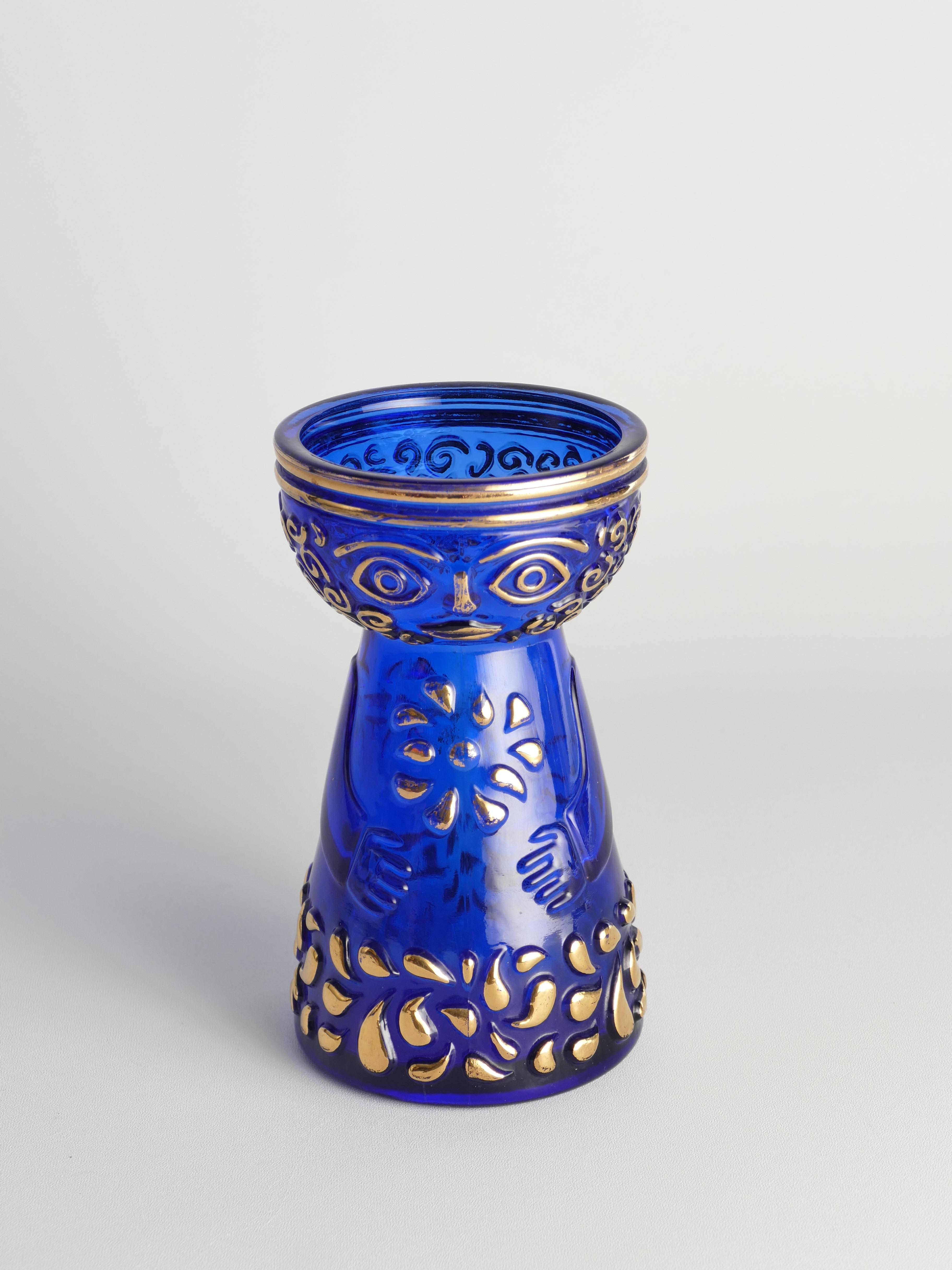 Vase Hyacinth moderne du milieu du siècle dernier en verre bleu cobalt et or par Walther Glas en vente 7