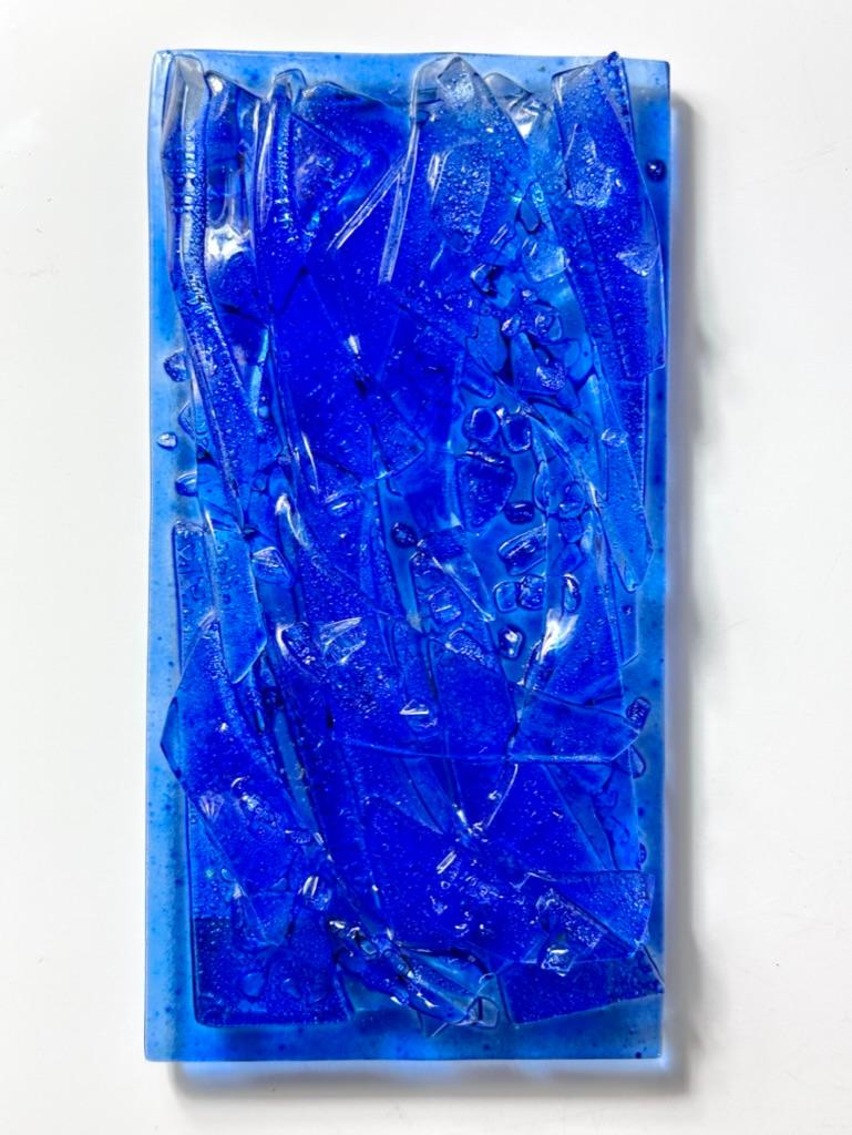 Mid Century Modern Cobalt Blue Fused Glass Teak Trinket Box by Robert Brown For Sale 3