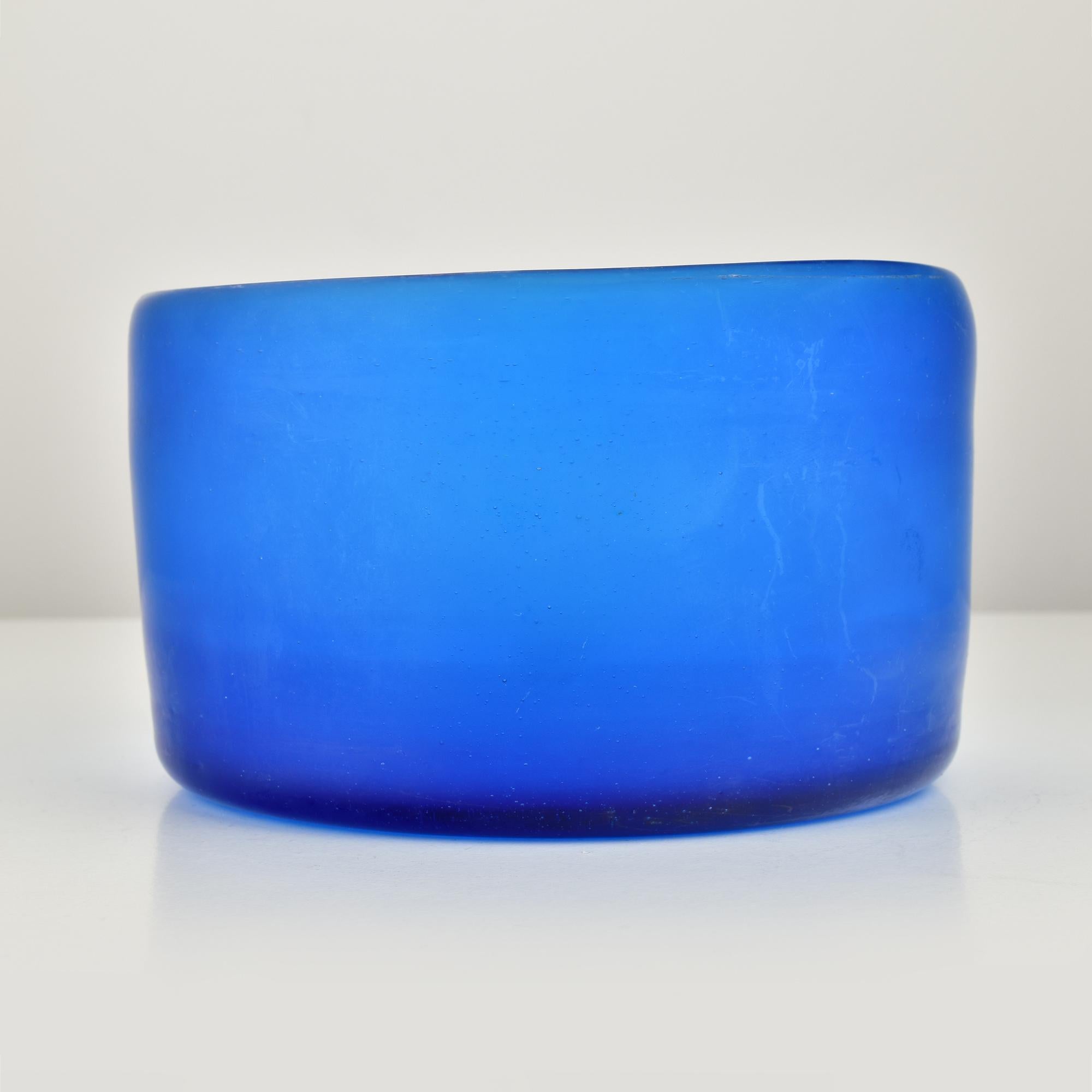 Italian Mid-Century Modern Cobalt Blue Scavo Glass Bowl by Cenedese Murano Italy For Sale