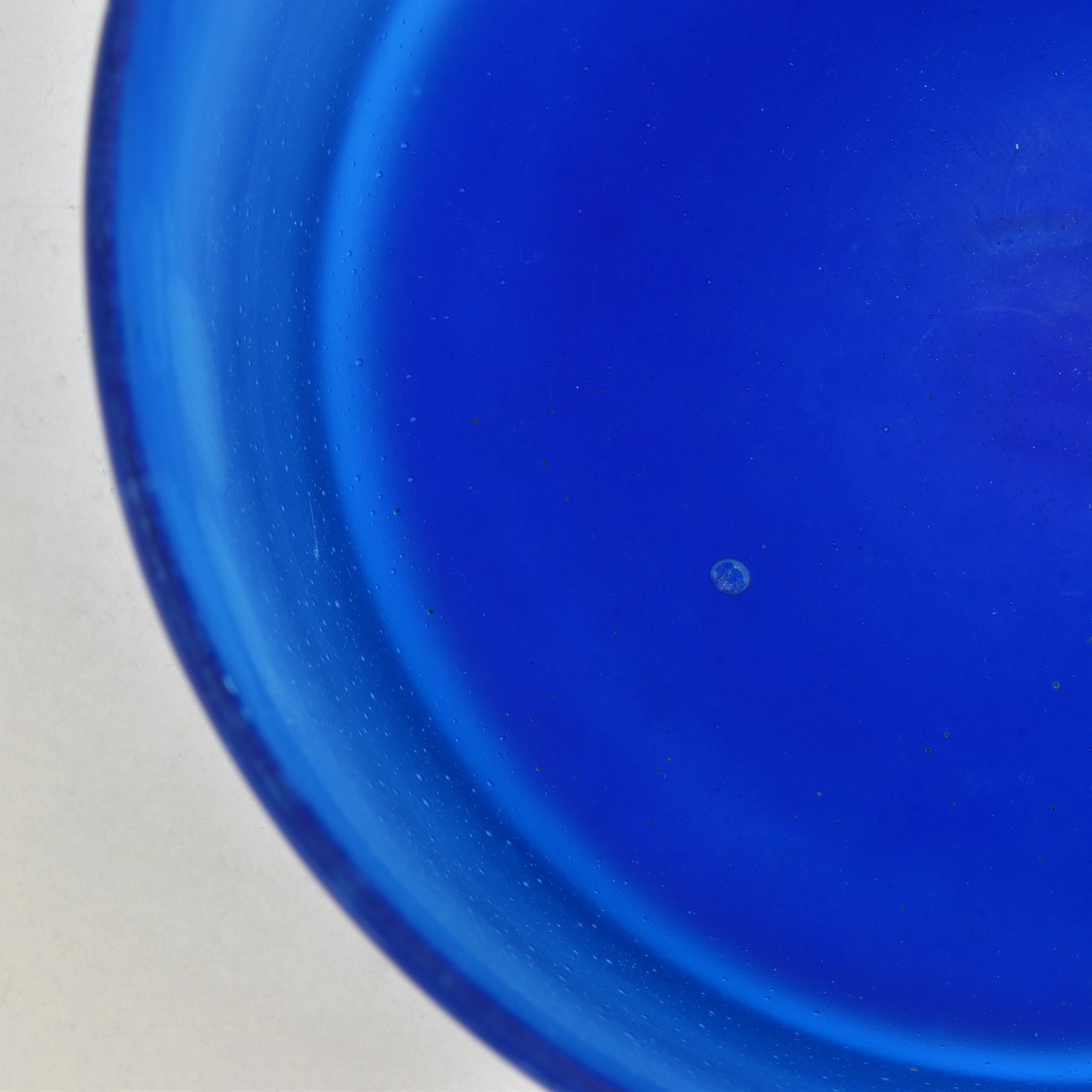 Mid-Century Modern Cobalt Blue Scavo Glass Bowl by Cenedese Murano Italy For Sale 1