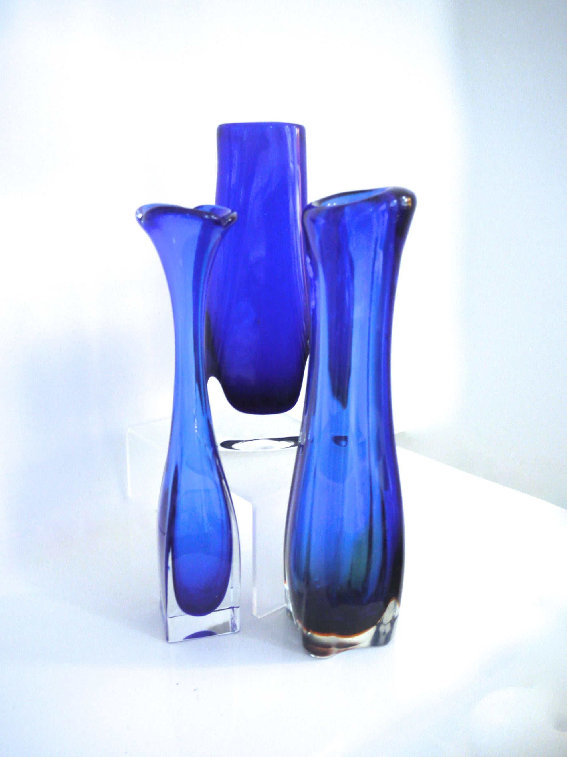 Scandinavian Modern Mid-Century Modern Cobalt Glass Scandinavian Glass Vase Nuutajarvi Early 1970s For Sale