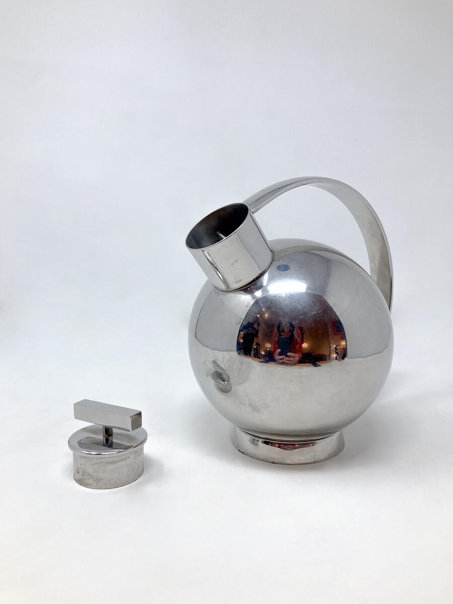 Moderner Cocktailshaker aus der Mitte des Jahrhunderts von Marianne Brandt für Alessi, Italien (20. Jahrhundert)