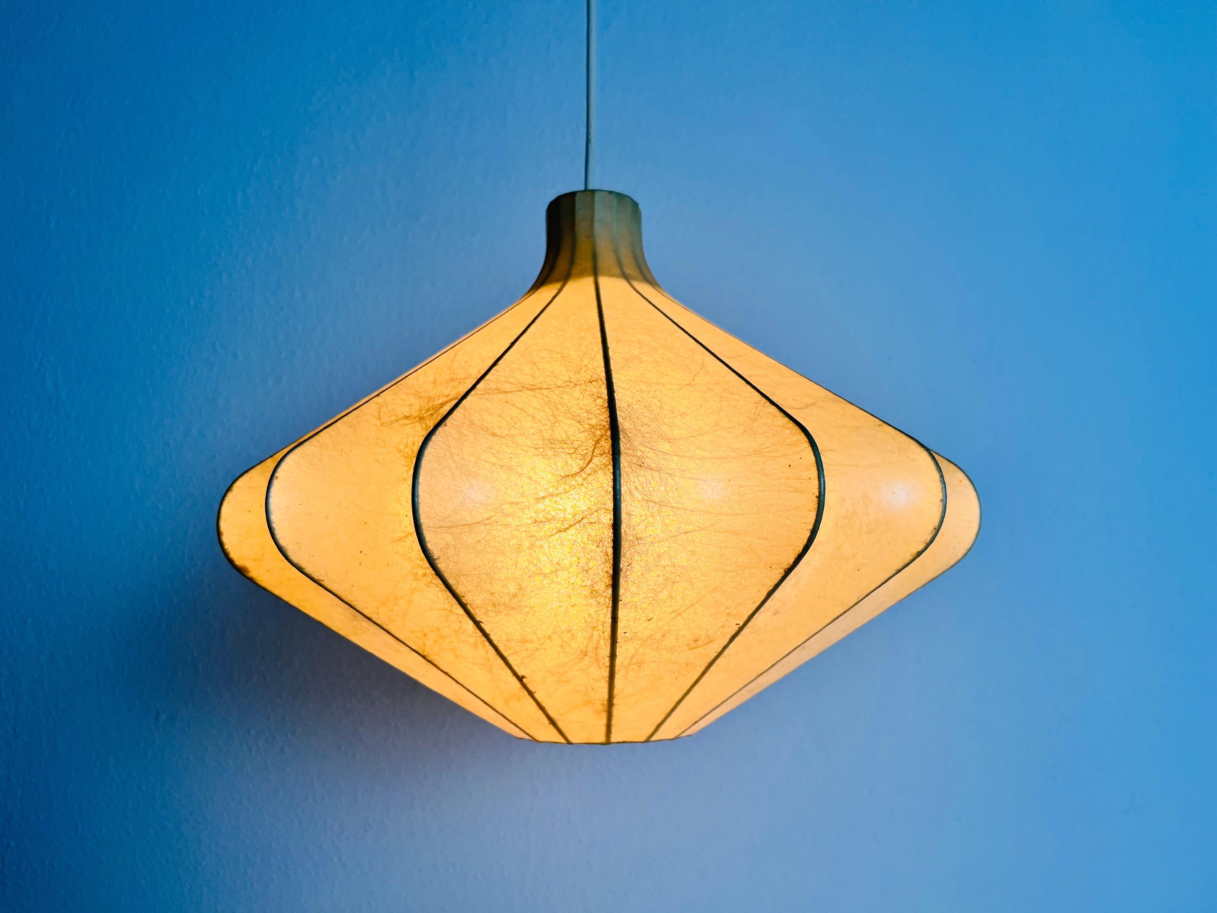 Mid-Century Modern Cocoon Pendant Light, 1960s, Italy For Sale 4