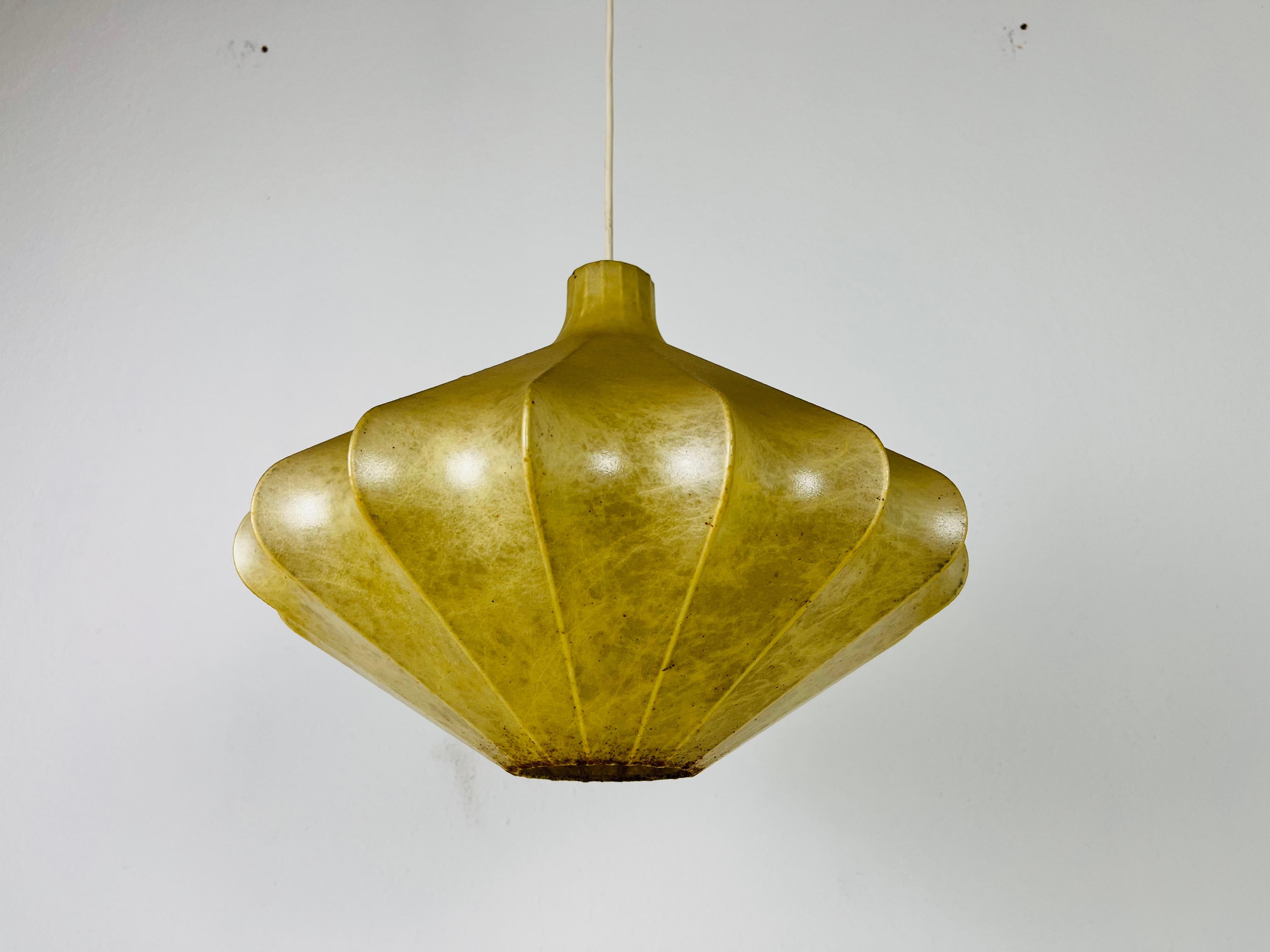 European Mid-Century Modern Cocoon Pendant Light, 1960s, Italy For Sale