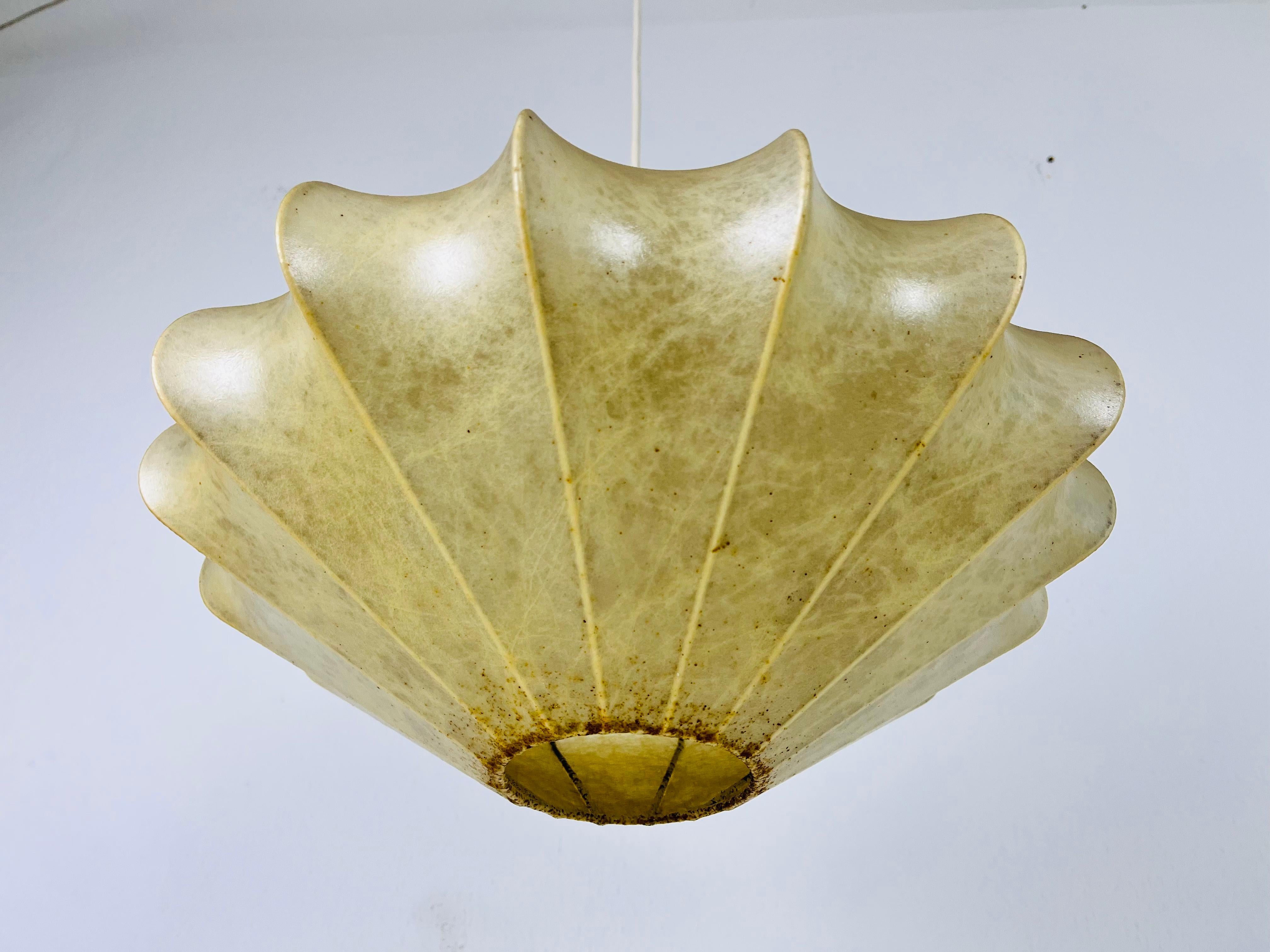 Mid-20th Century Mid-Century Modern Cocoon Pendant Light, 1960s, Italy For Sale