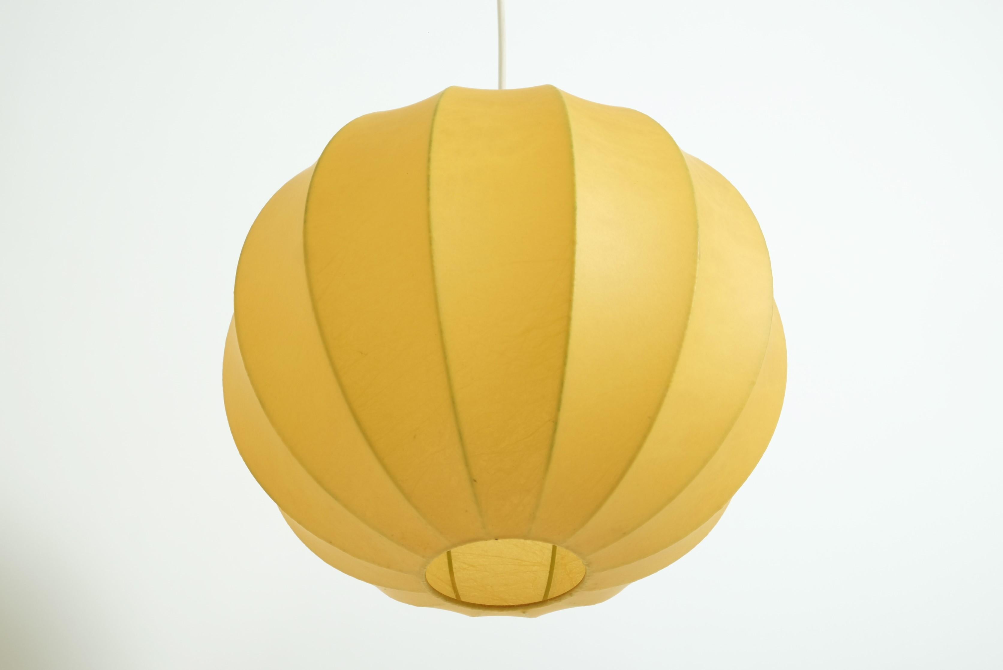 Mid-Century Modern Cocoon Pendant Light, Italy 1960s For Sale 12