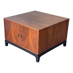 Mid-Century Modern Coffee / End Table Beautiful Wood Grain