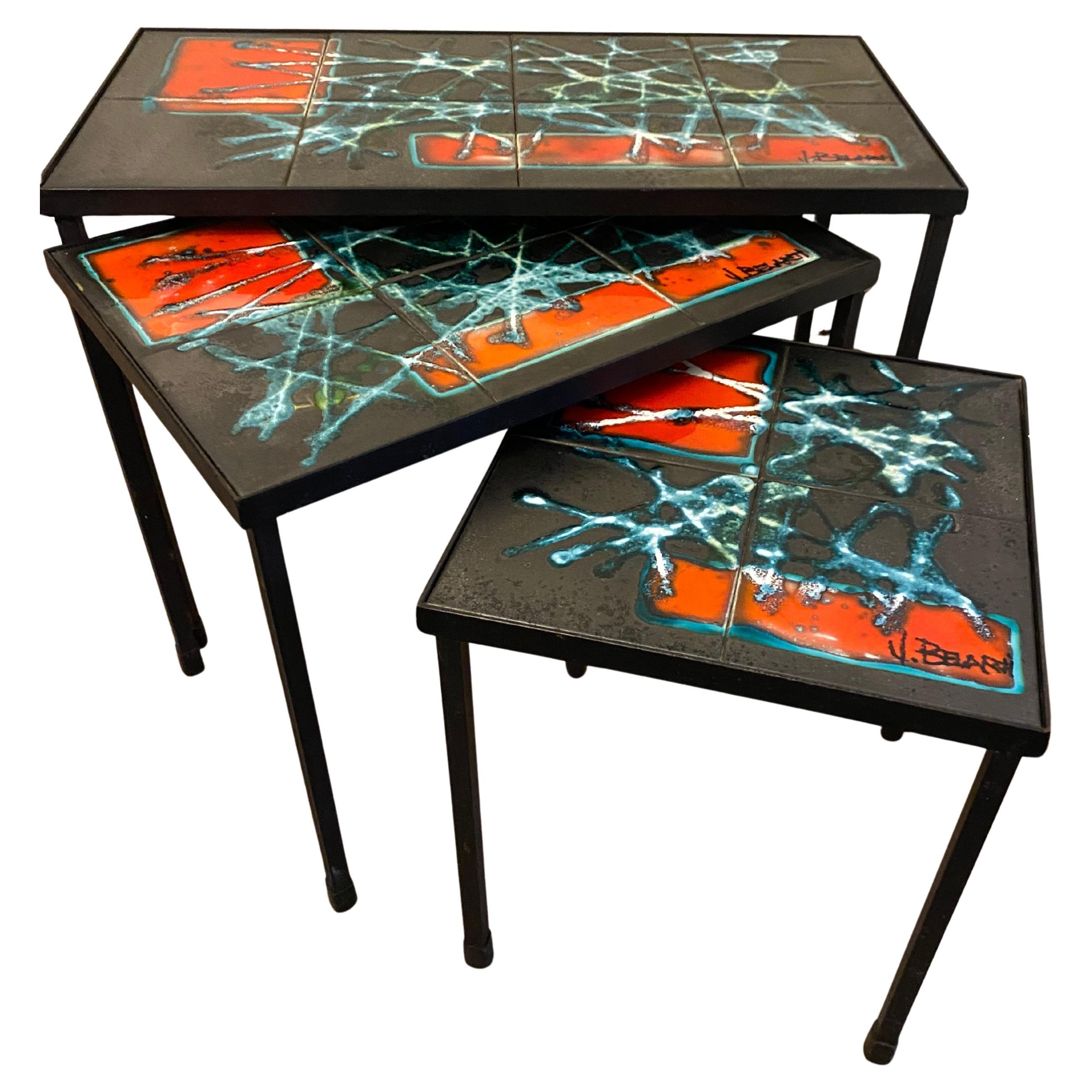 Moderne Couchtische aus der Mitte des Jahrhunderts mit Kacheln und Kacheln Belarti (3 Teile) im Angebot